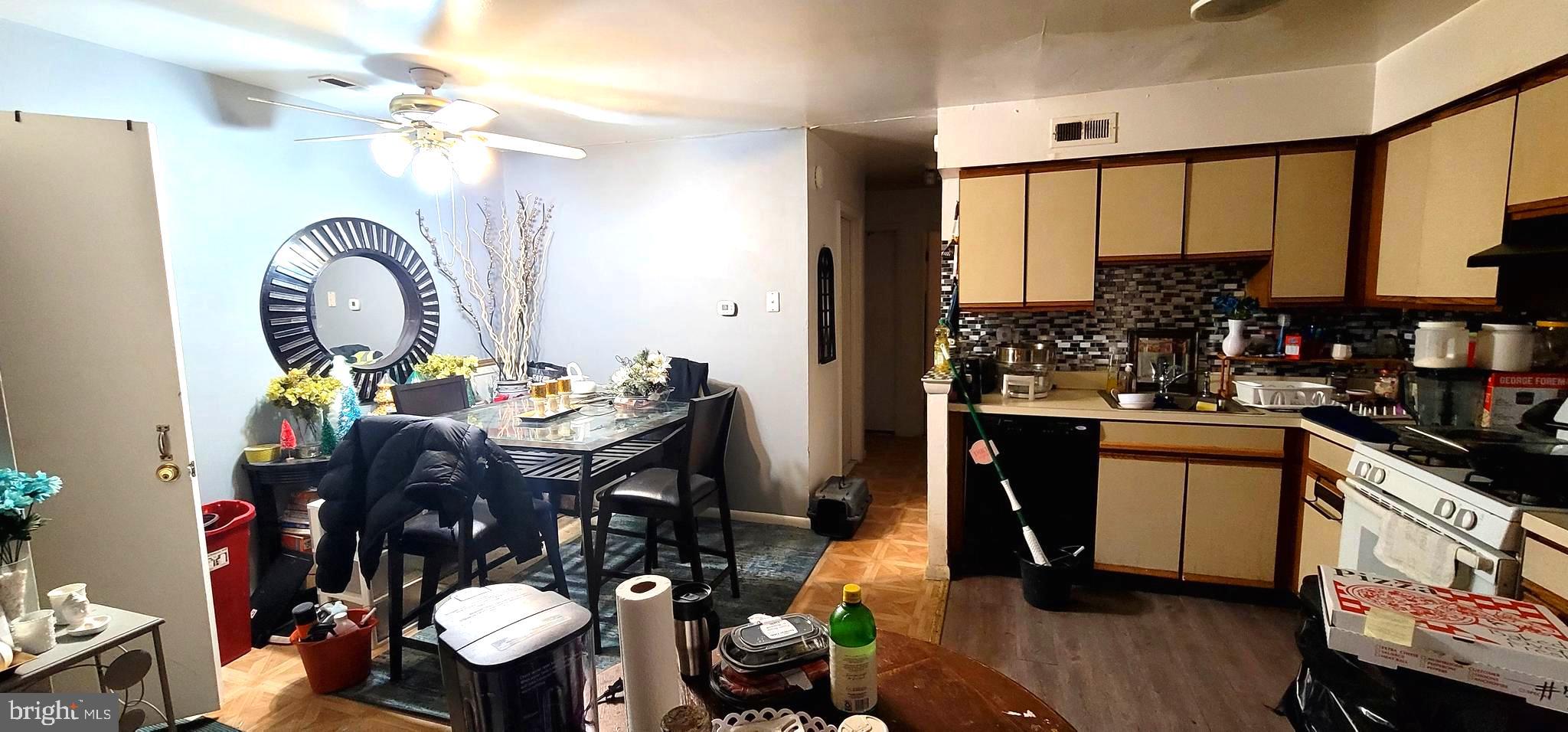 HOLMESBURG - Residential Income