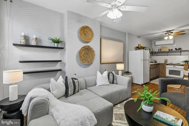 POINT BREEZE - Residential