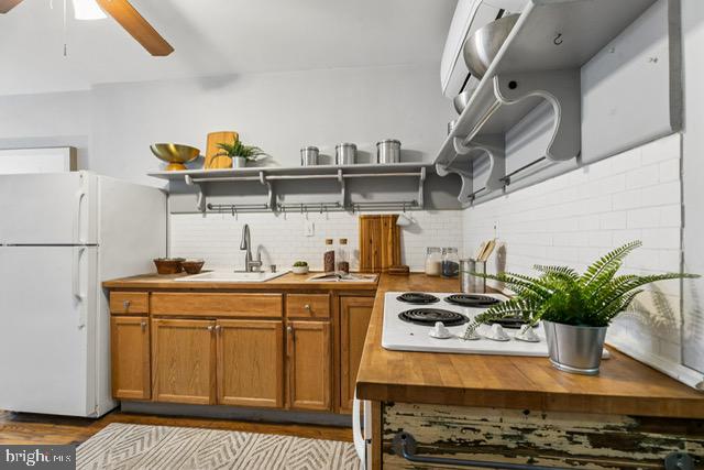 POINT BREEZE - Residential