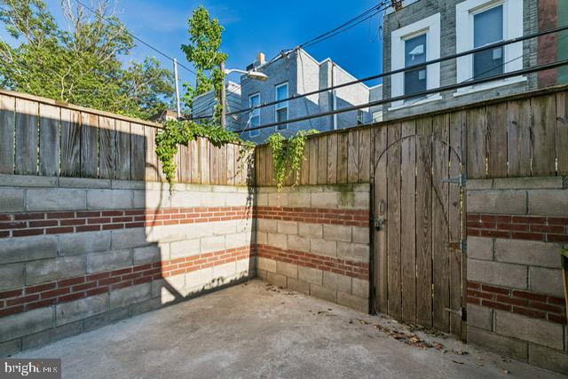POINT BREEZE - Residential