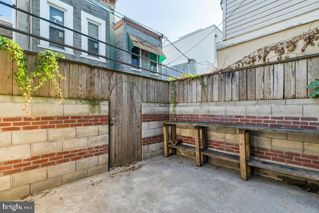 POINT BREEZE - Residential