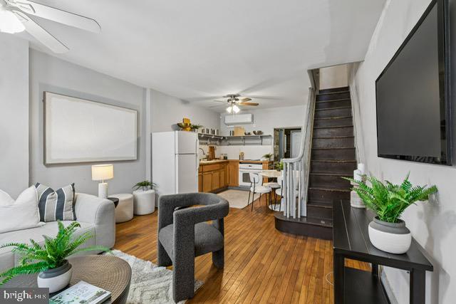 POINT BREEZE - Residential