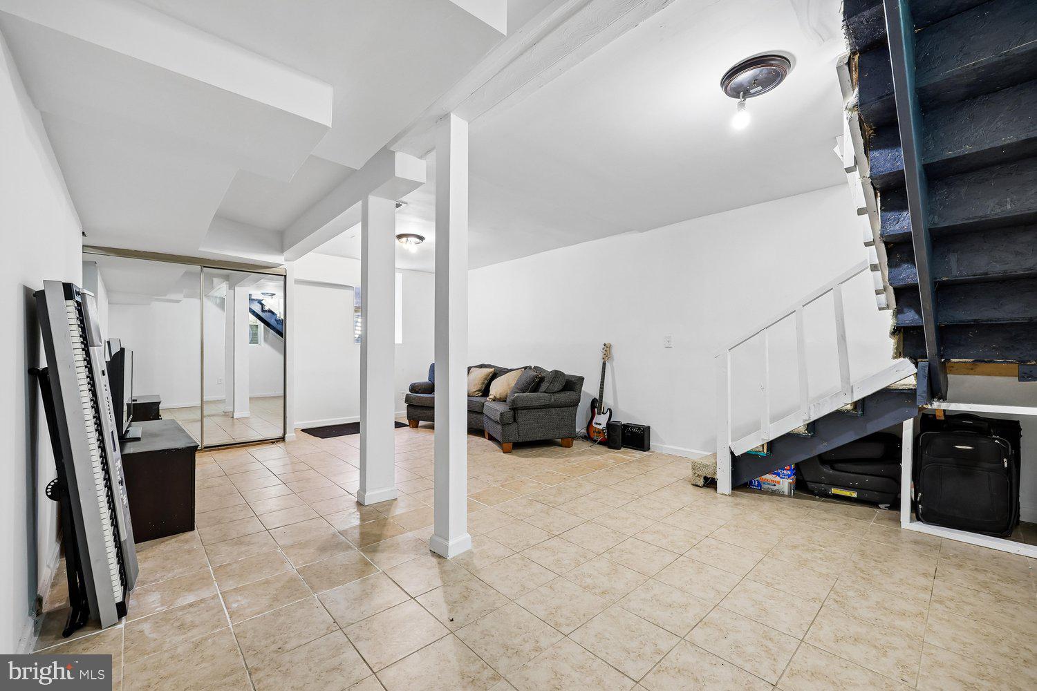 OLNEY OUTSIDE - Residential