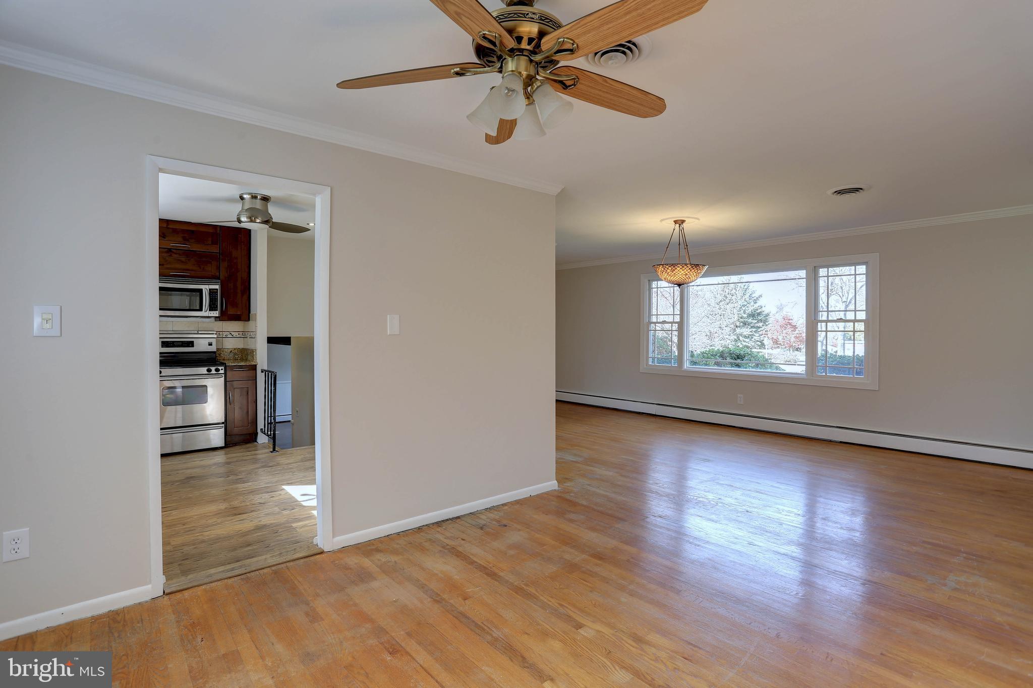 COLUMBIA HILLS - Residential