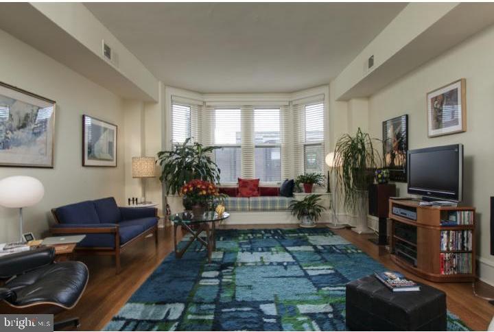 RITTENHOUSE SQUARE - Residential Lease
