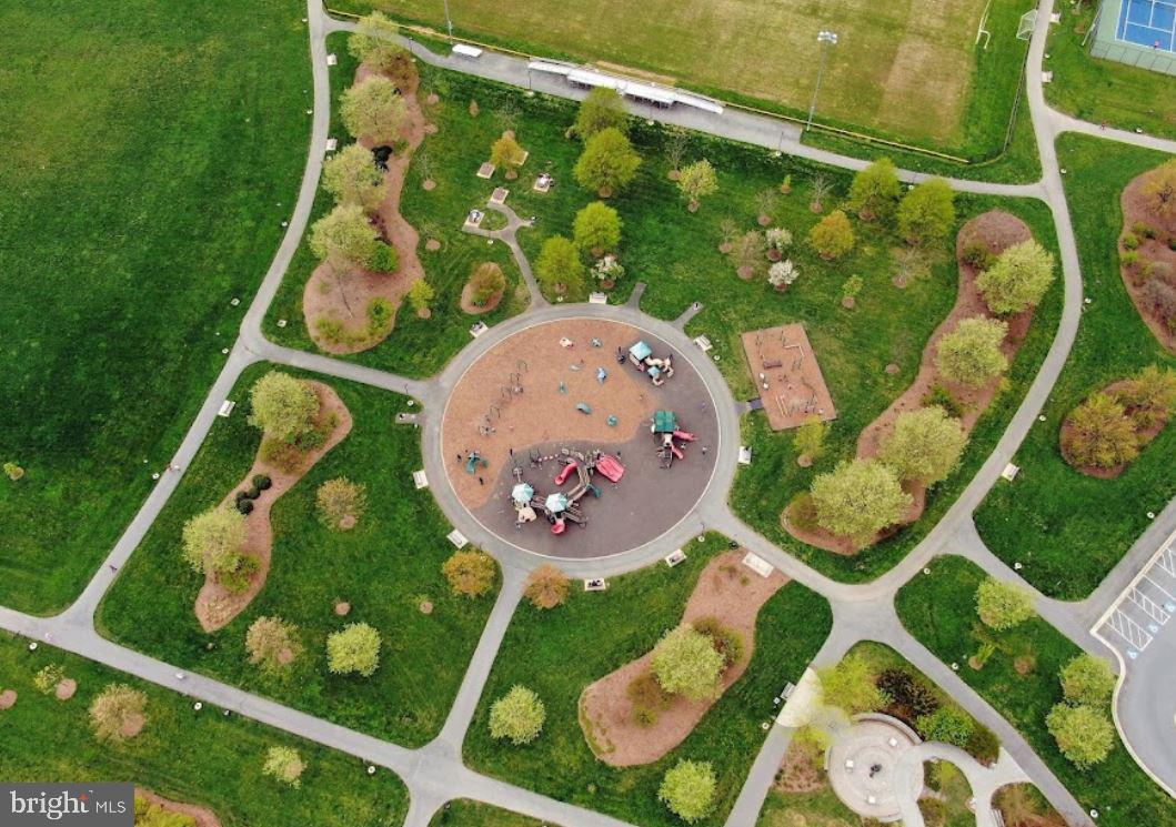 KING FARM BAILEYS COMMON - Residential