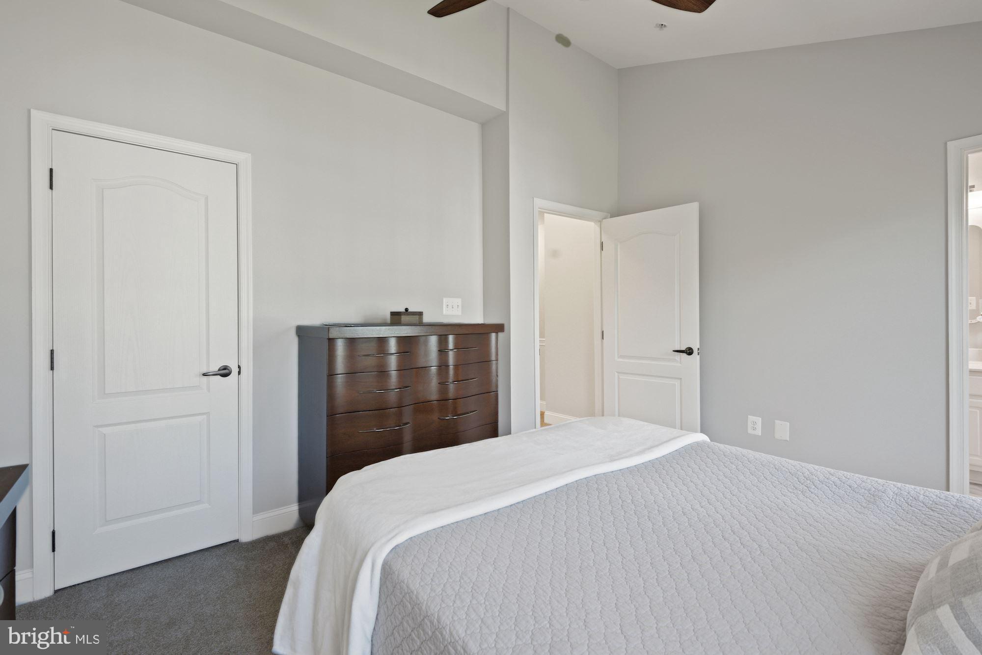 KING FARM BAILEYS COMMON - Residential