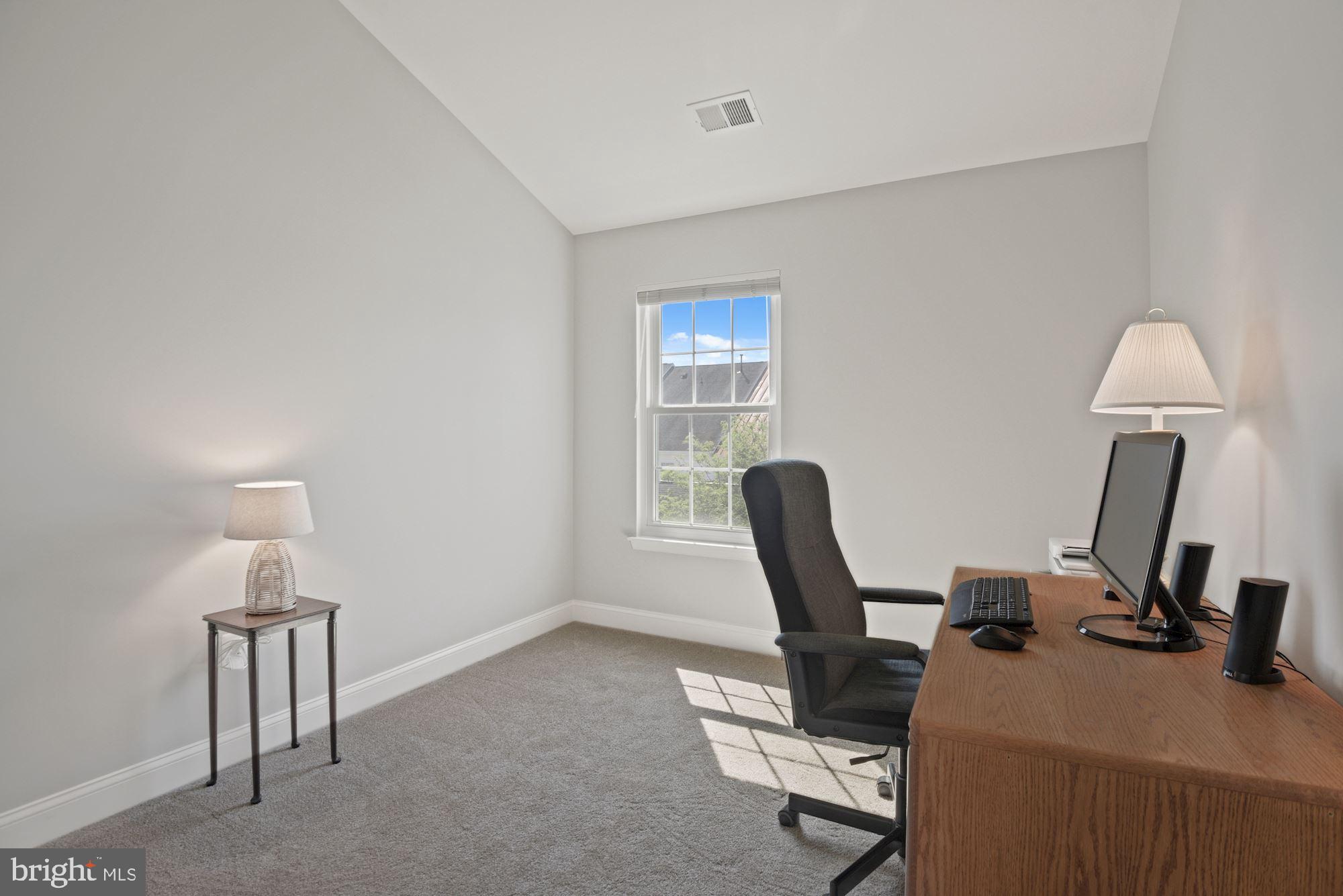 KING FARM BAILEYS COMMON - Residential