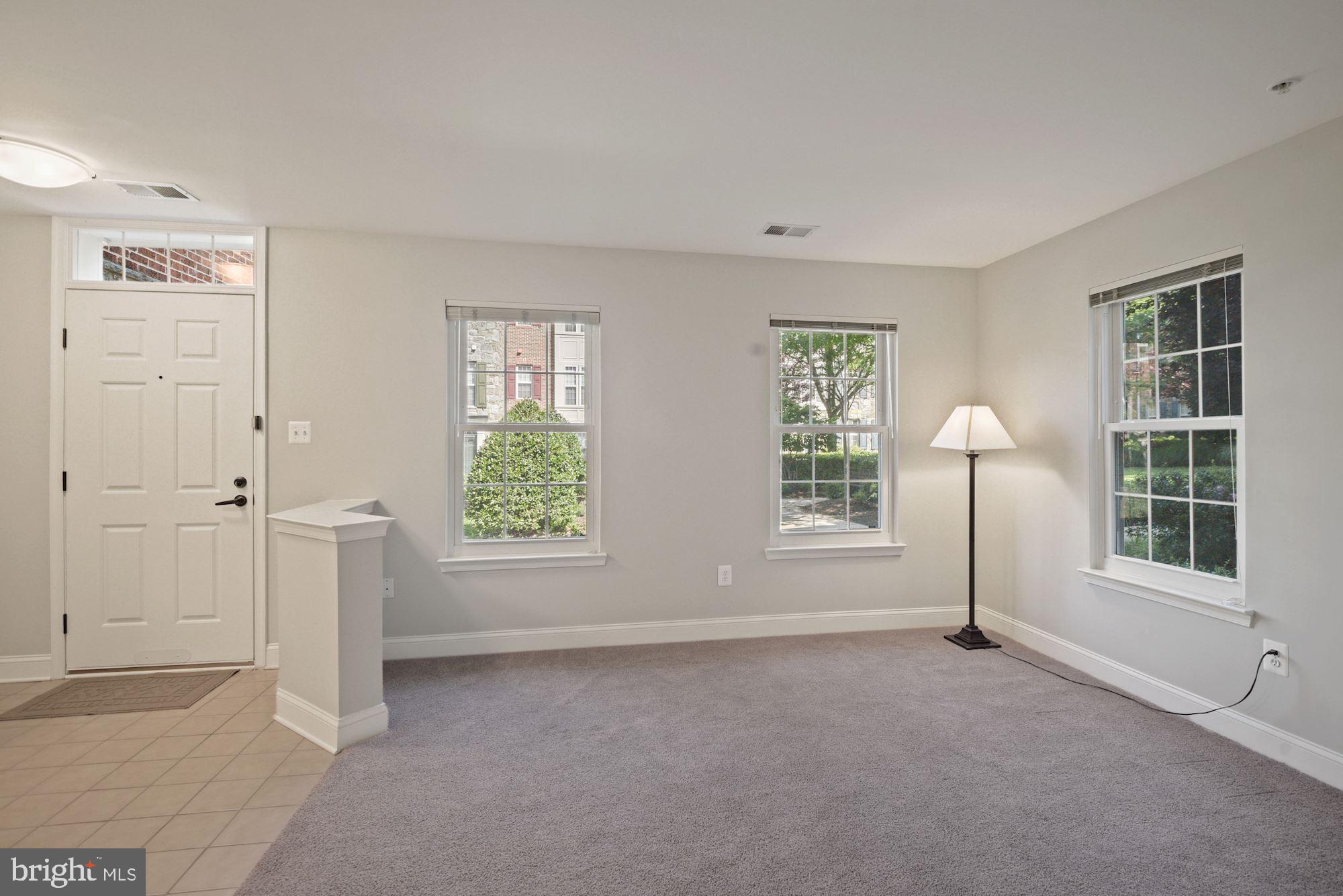 KING FARM BAILEYS COMMON - Residential