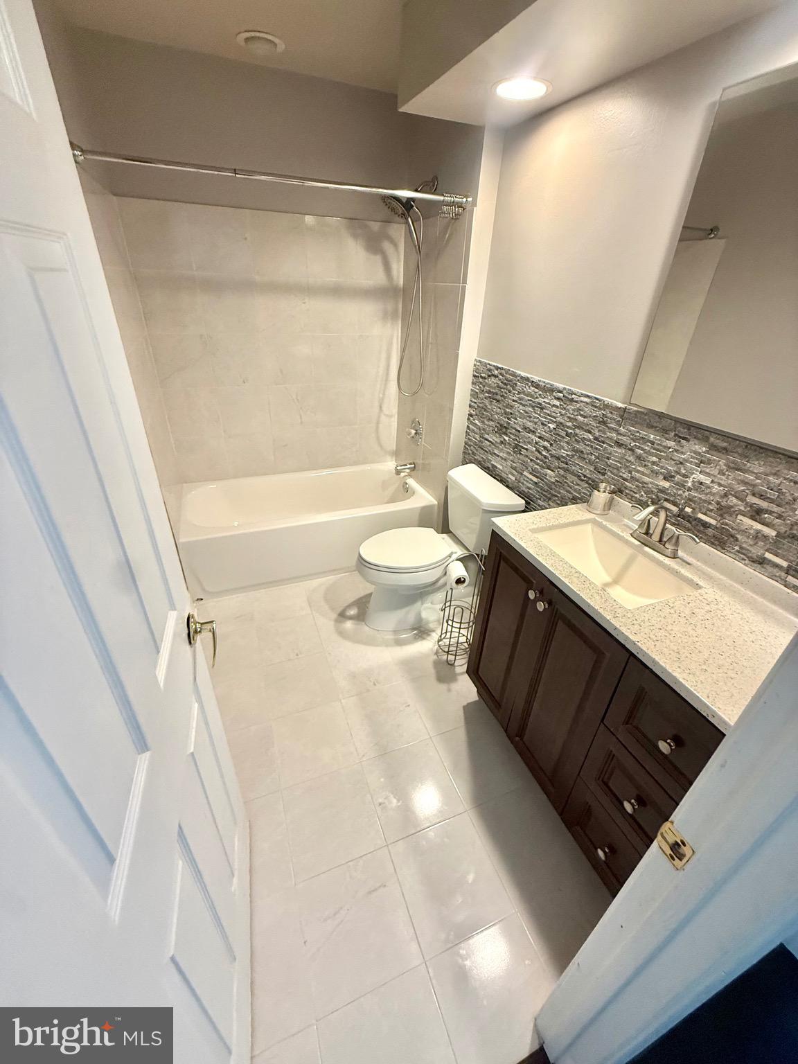 WOODMORE SOUTH - Residential