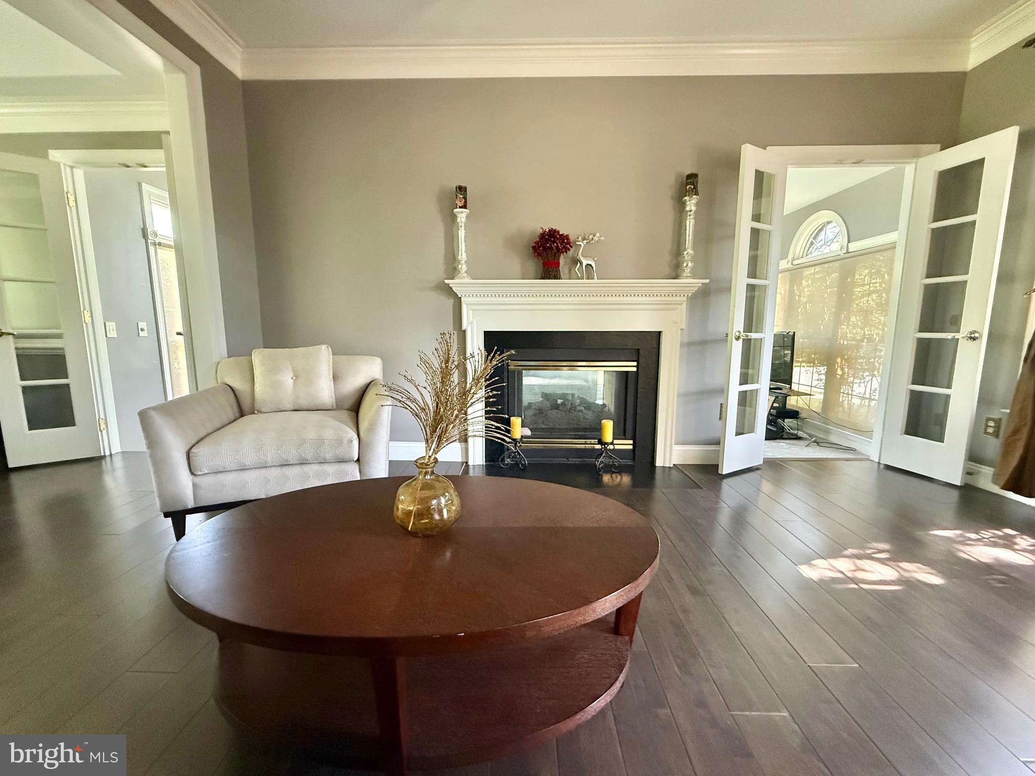 WOODMORE SOUTH - Residential