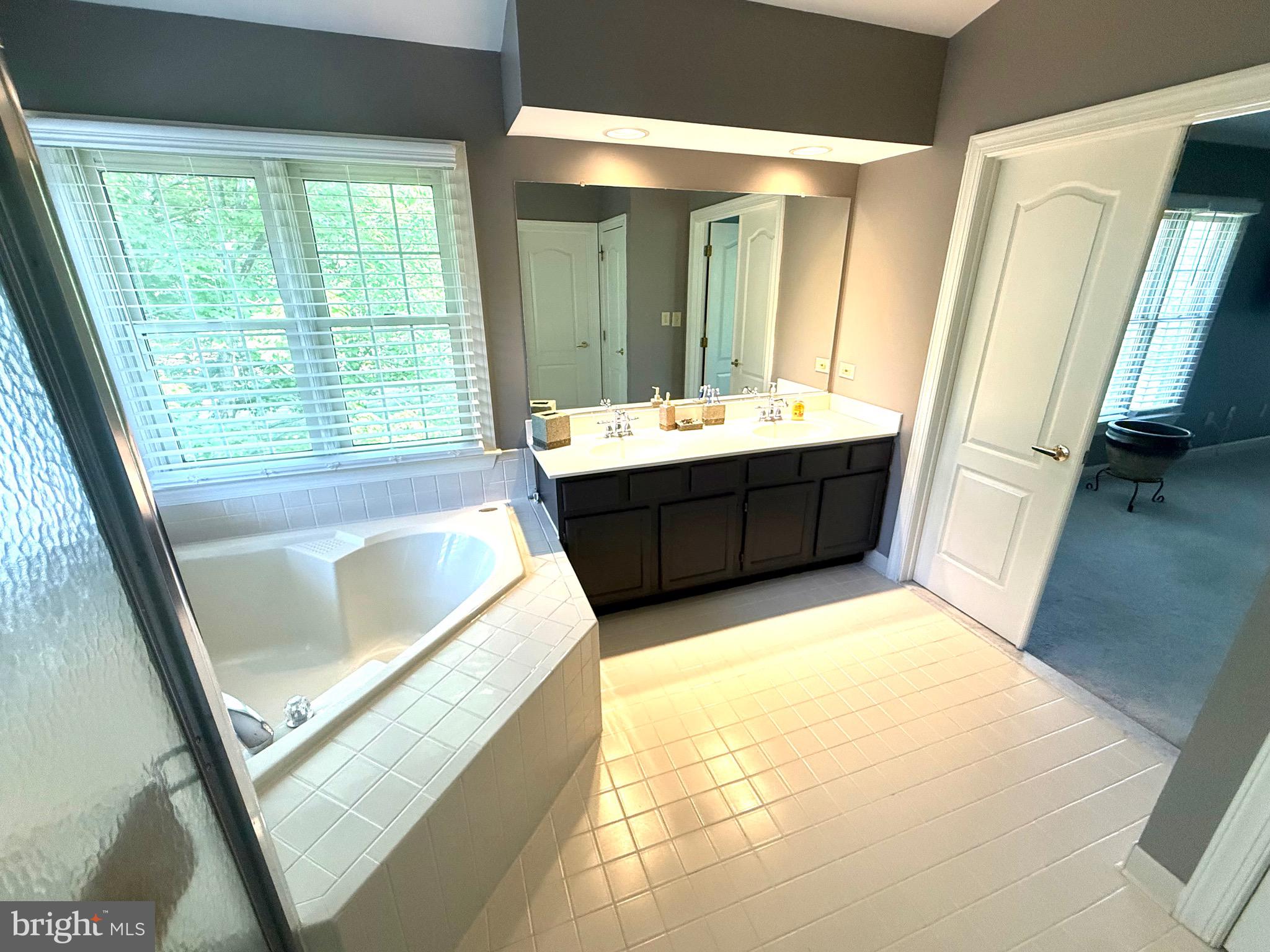 WOODMORE SOUTH - Residential