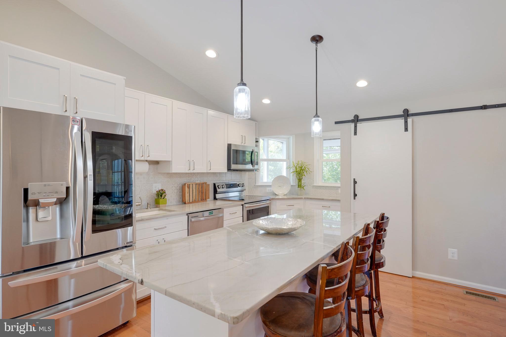 FOX MILL ESTATES - Residential