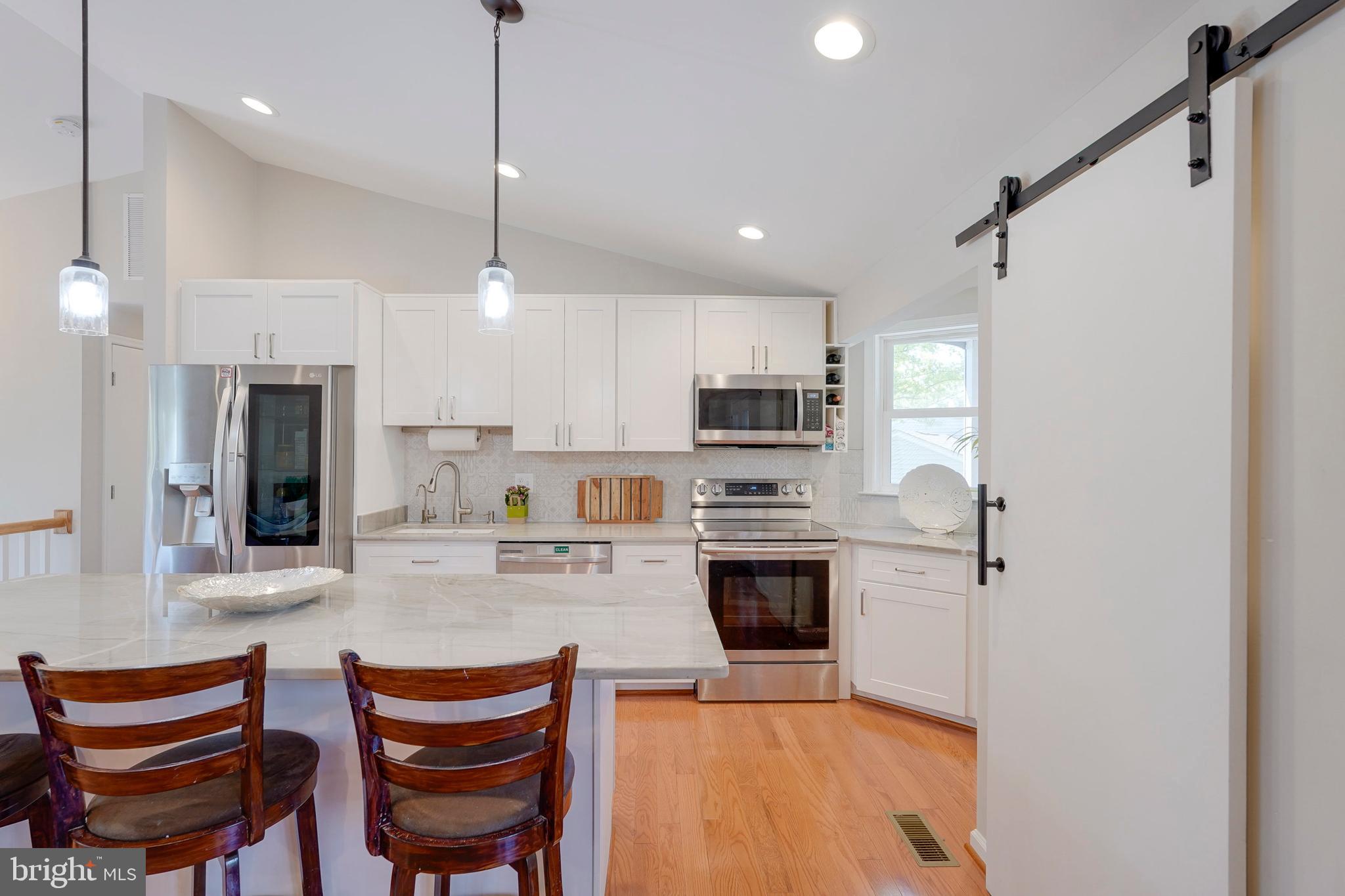 FOX MILL ESTATES - Residential