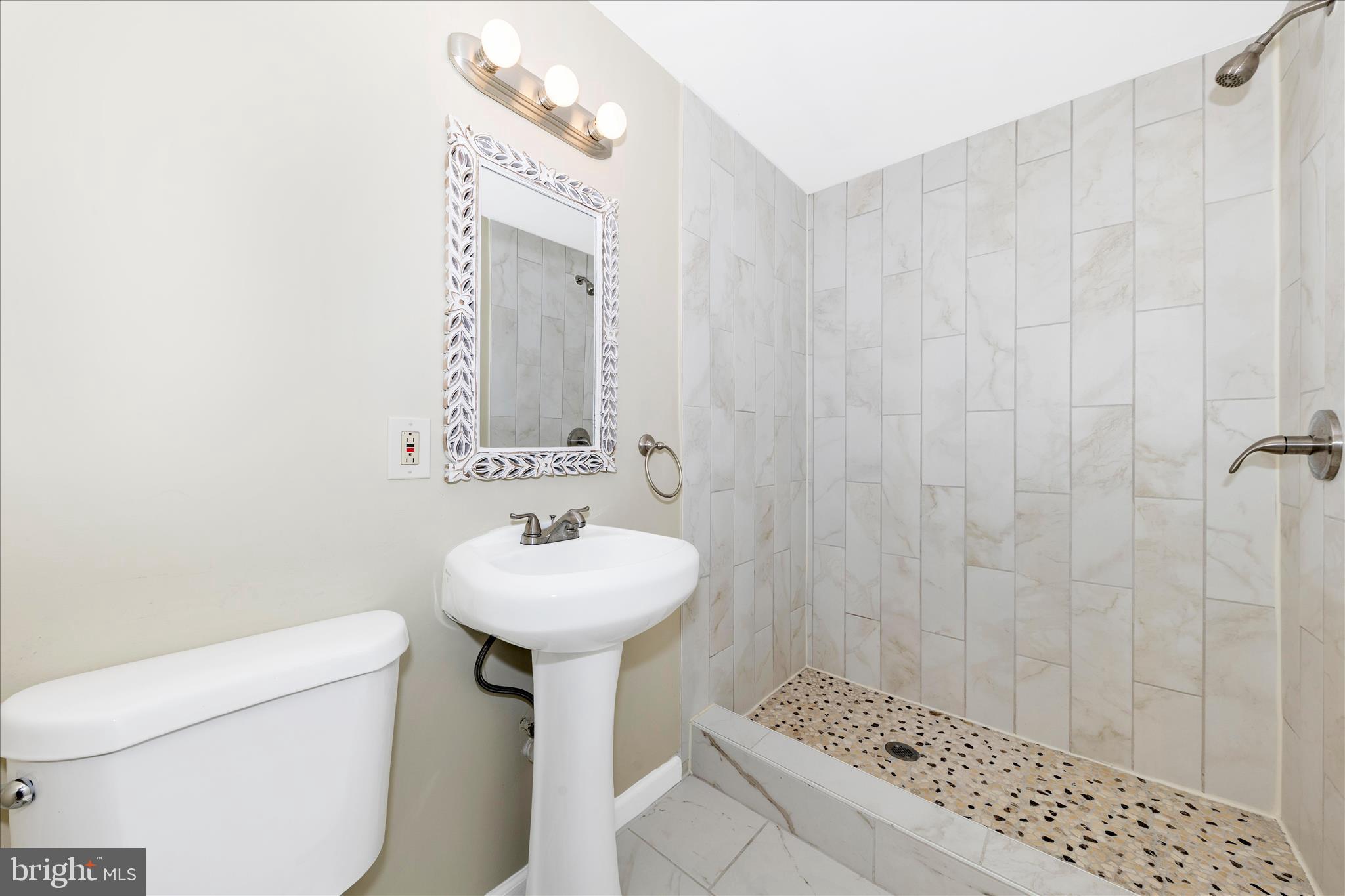 OLNEY OAKS - Residential