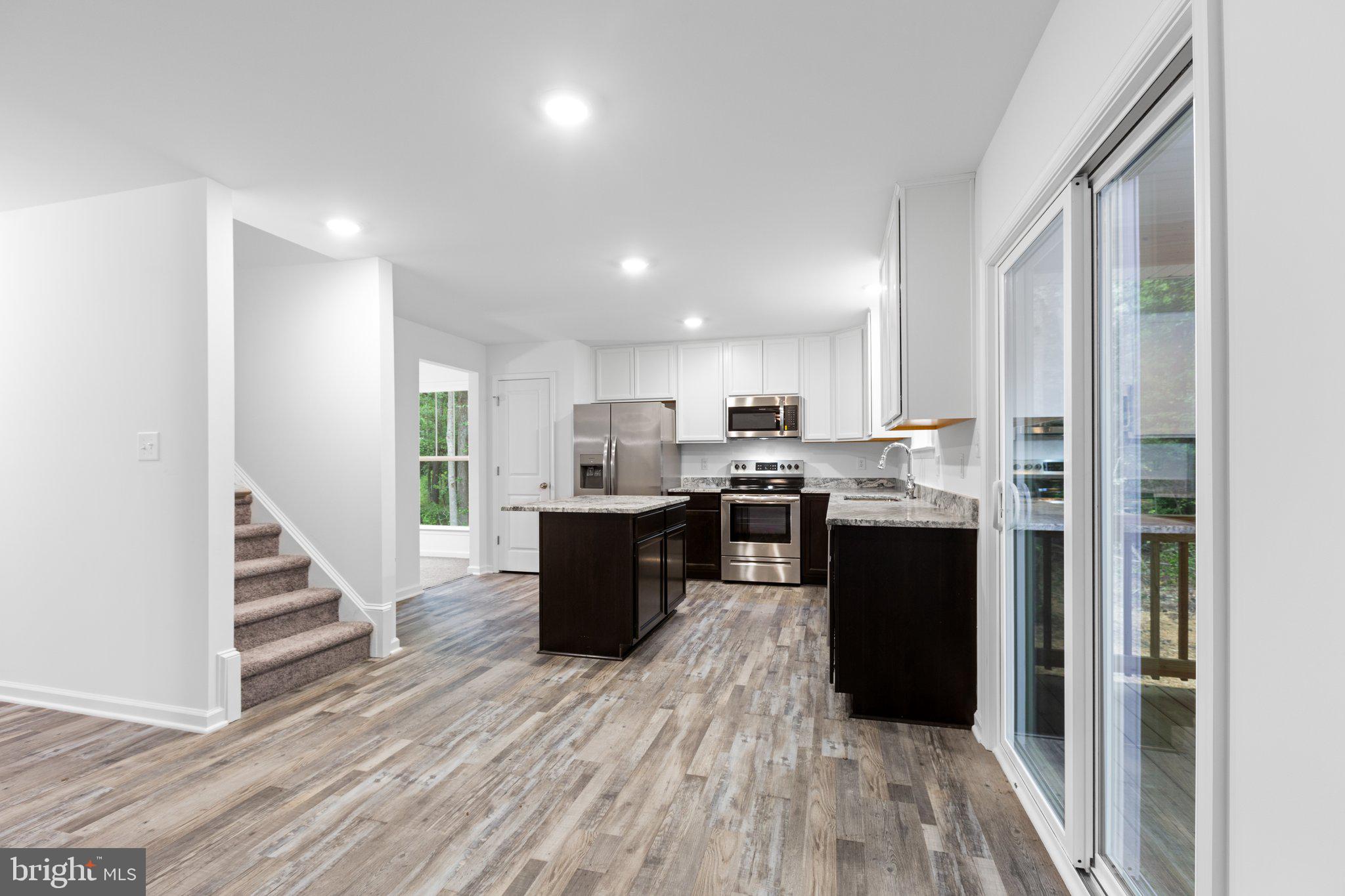 WESTMORELAND SHORES - Residential