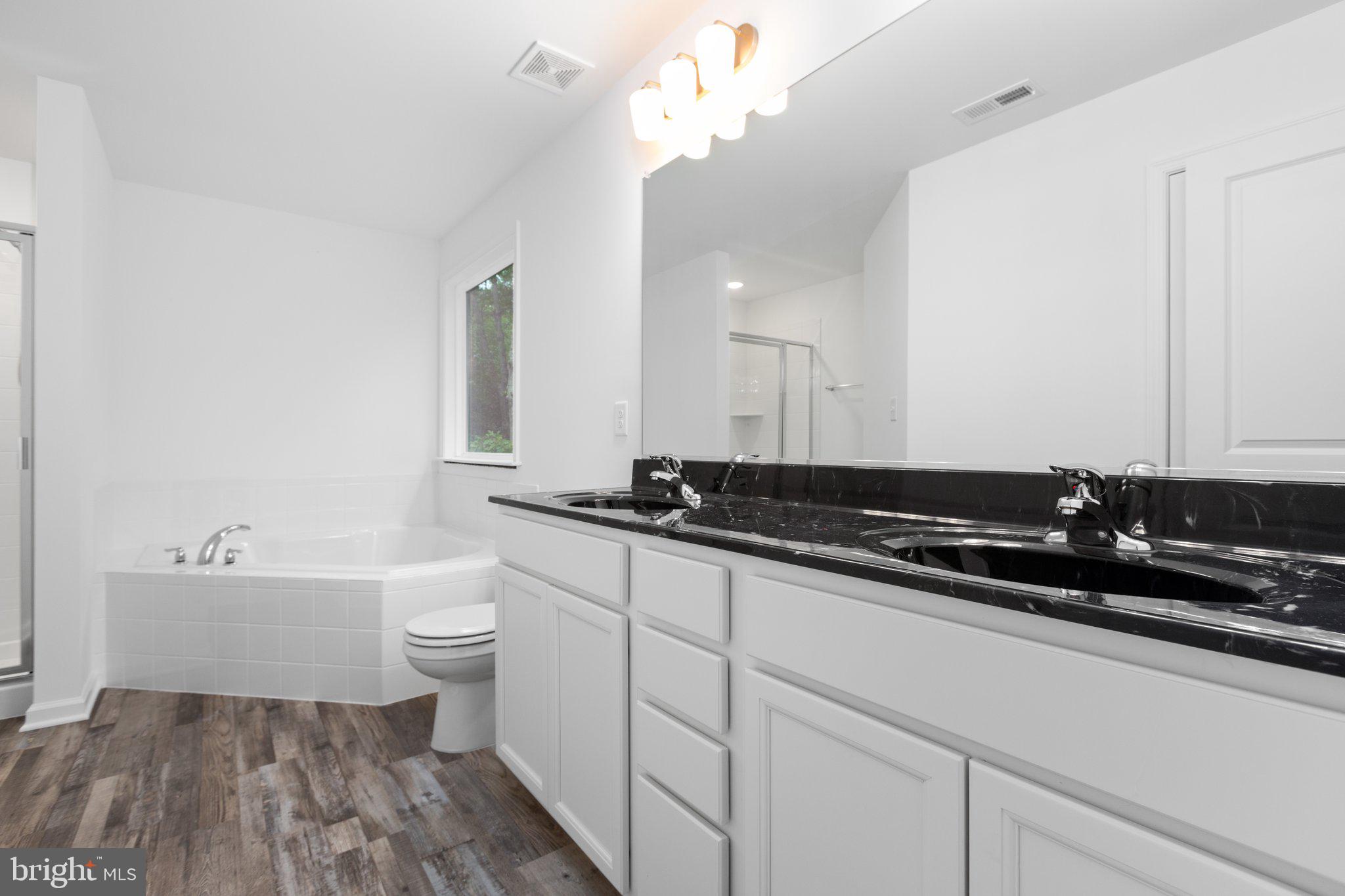 WESTMORELAND SHORES - Residential