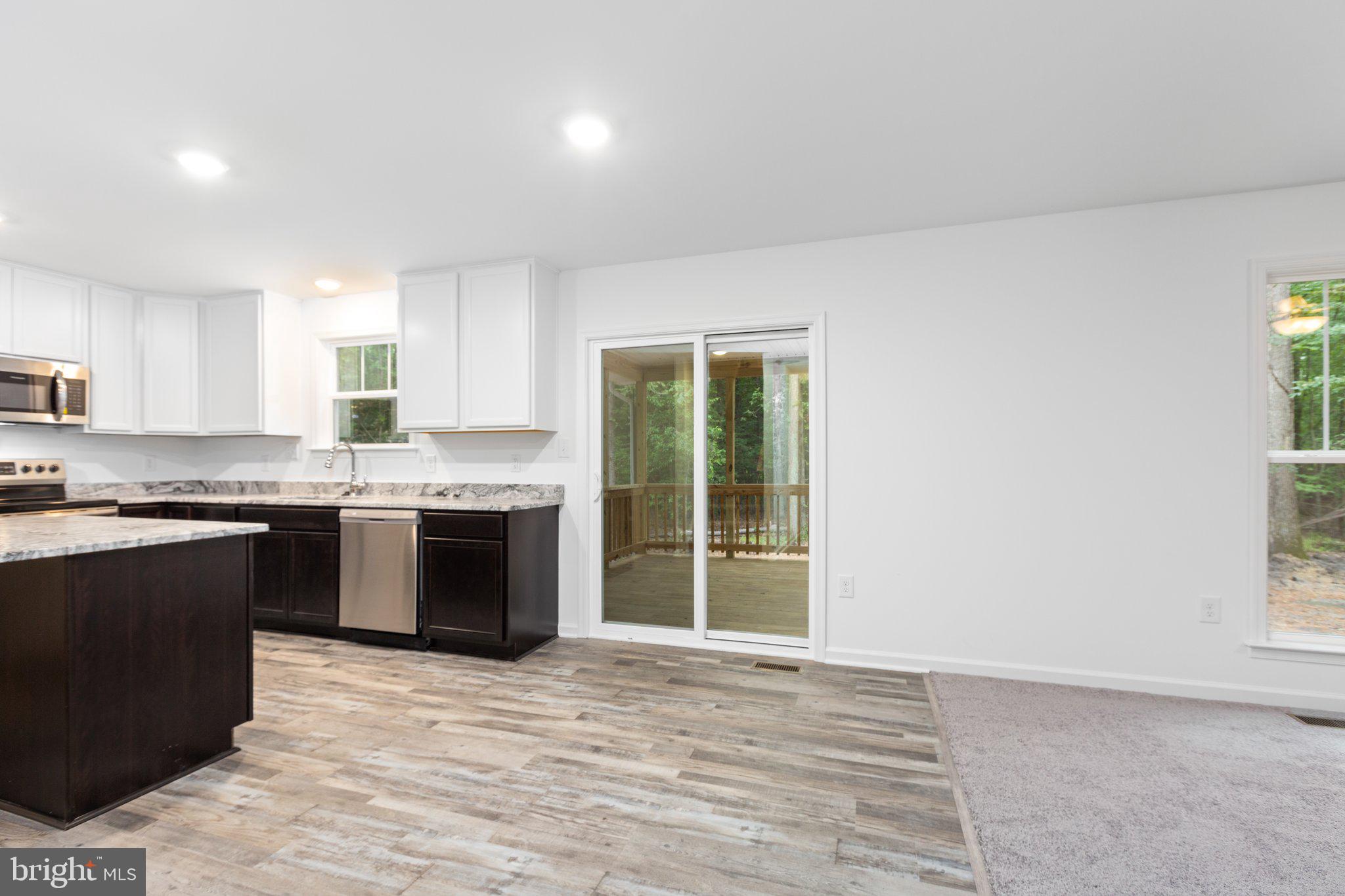 WESTMORELAND SHORES - Residential