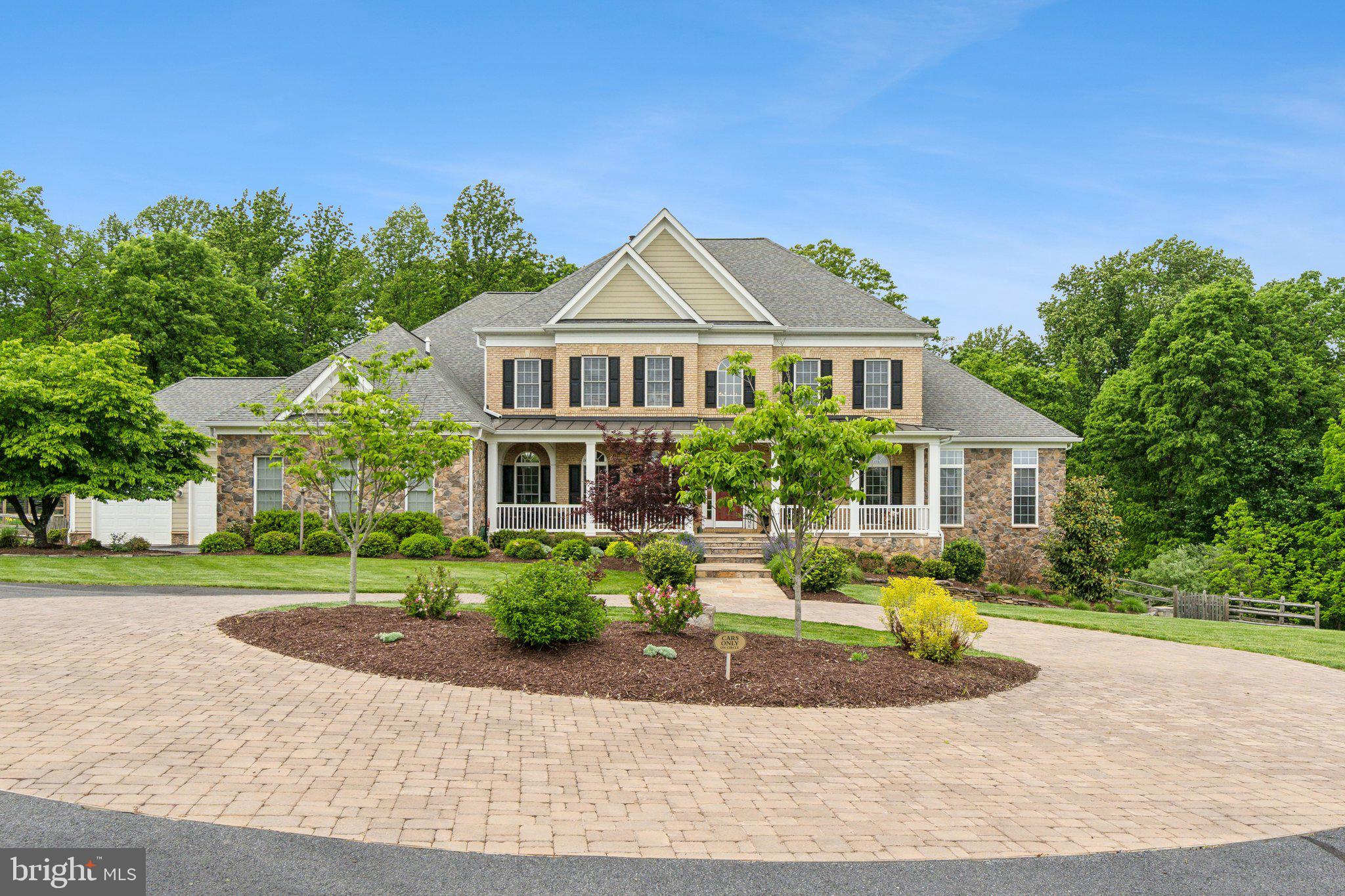 PARK MEADOWS - Residential