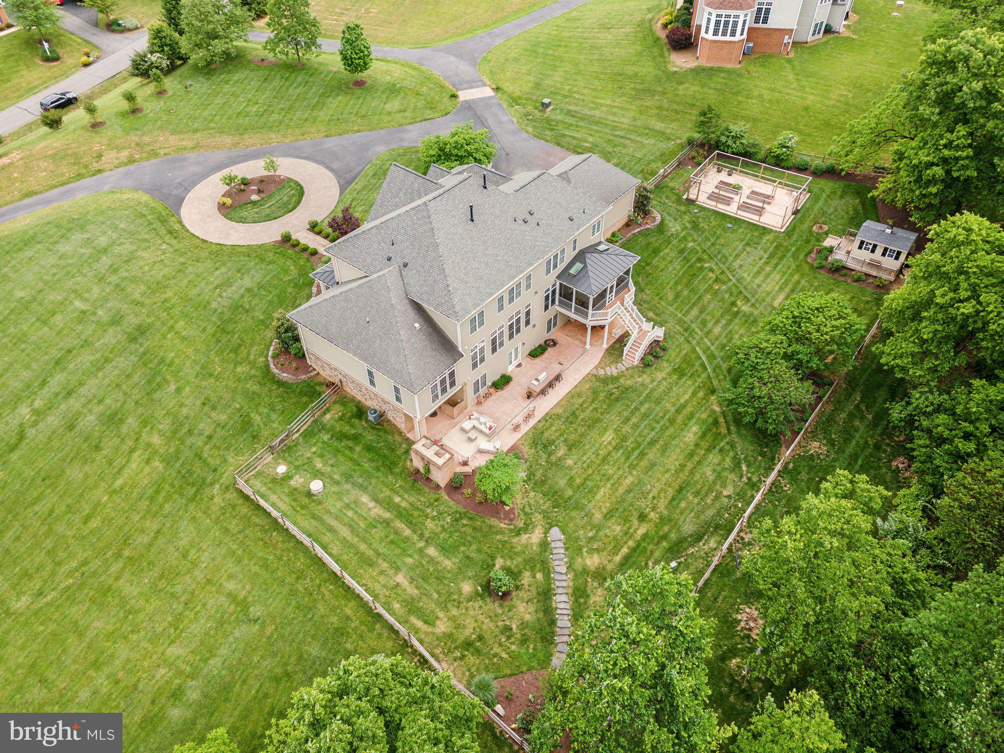 PARK MEADOWS - Residential