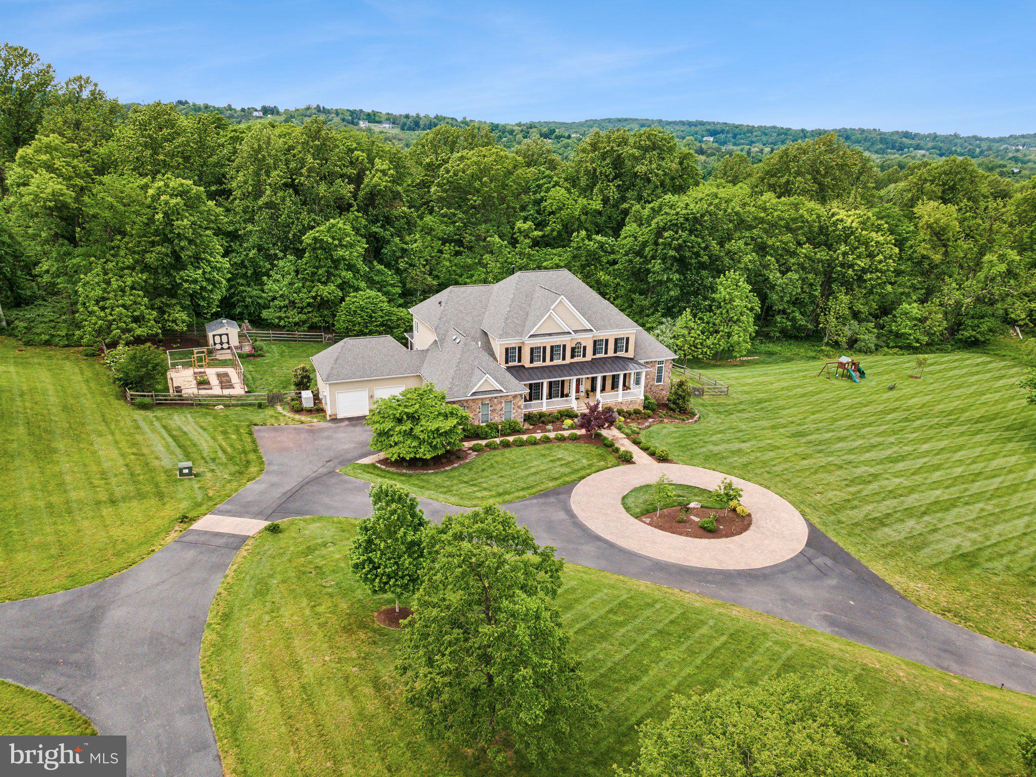 PARK MEADOWS - Residential