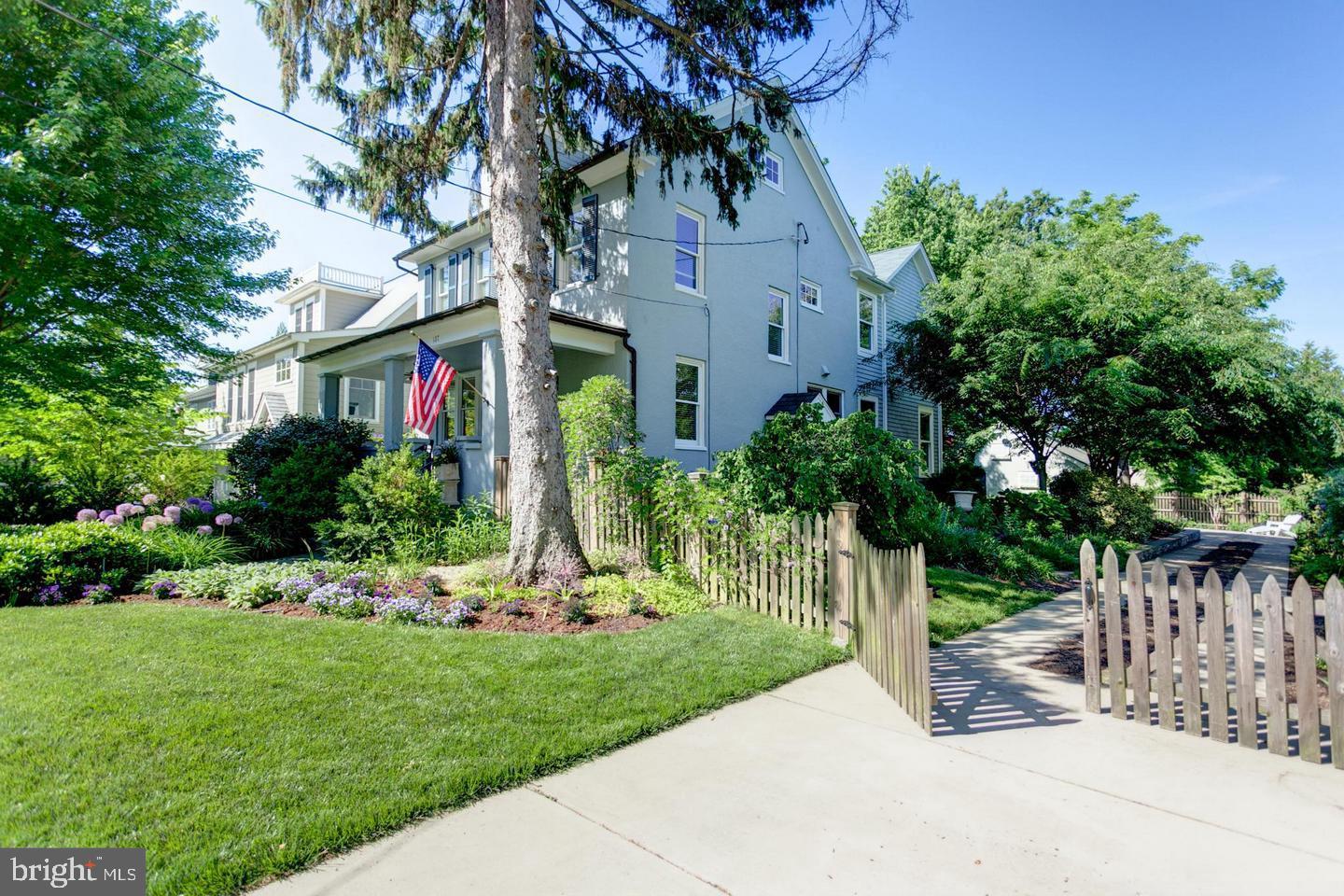 MURRAY HILL - Residential