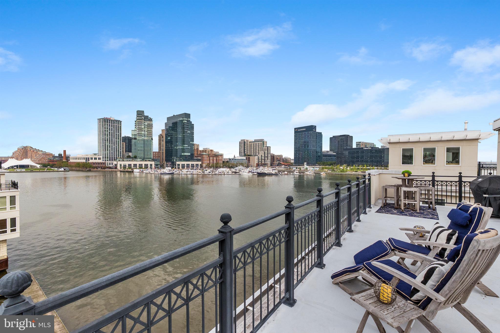 PIER HOMES AT HARBORVIEW - Residential
