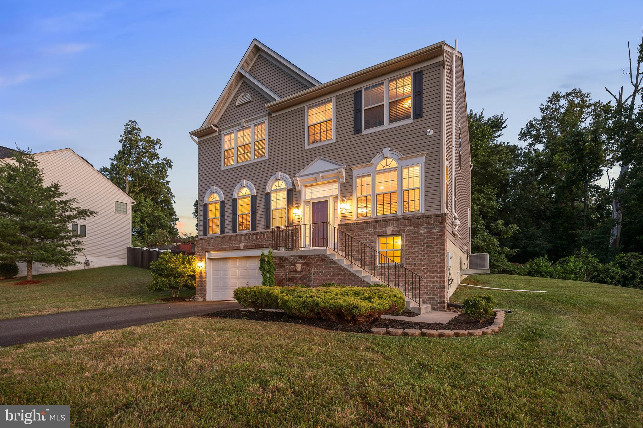 TANTALLON ON THE POTOMAC - Residential