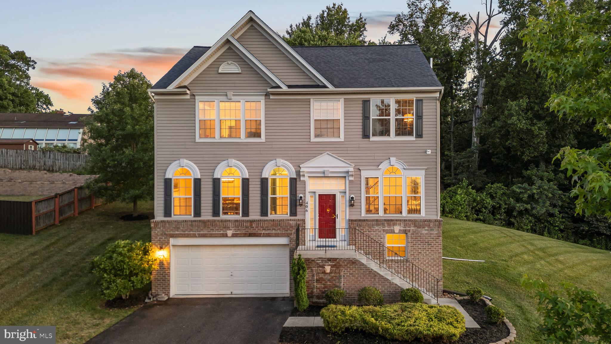 TANTALLON ON THE POTOMAC - Residential