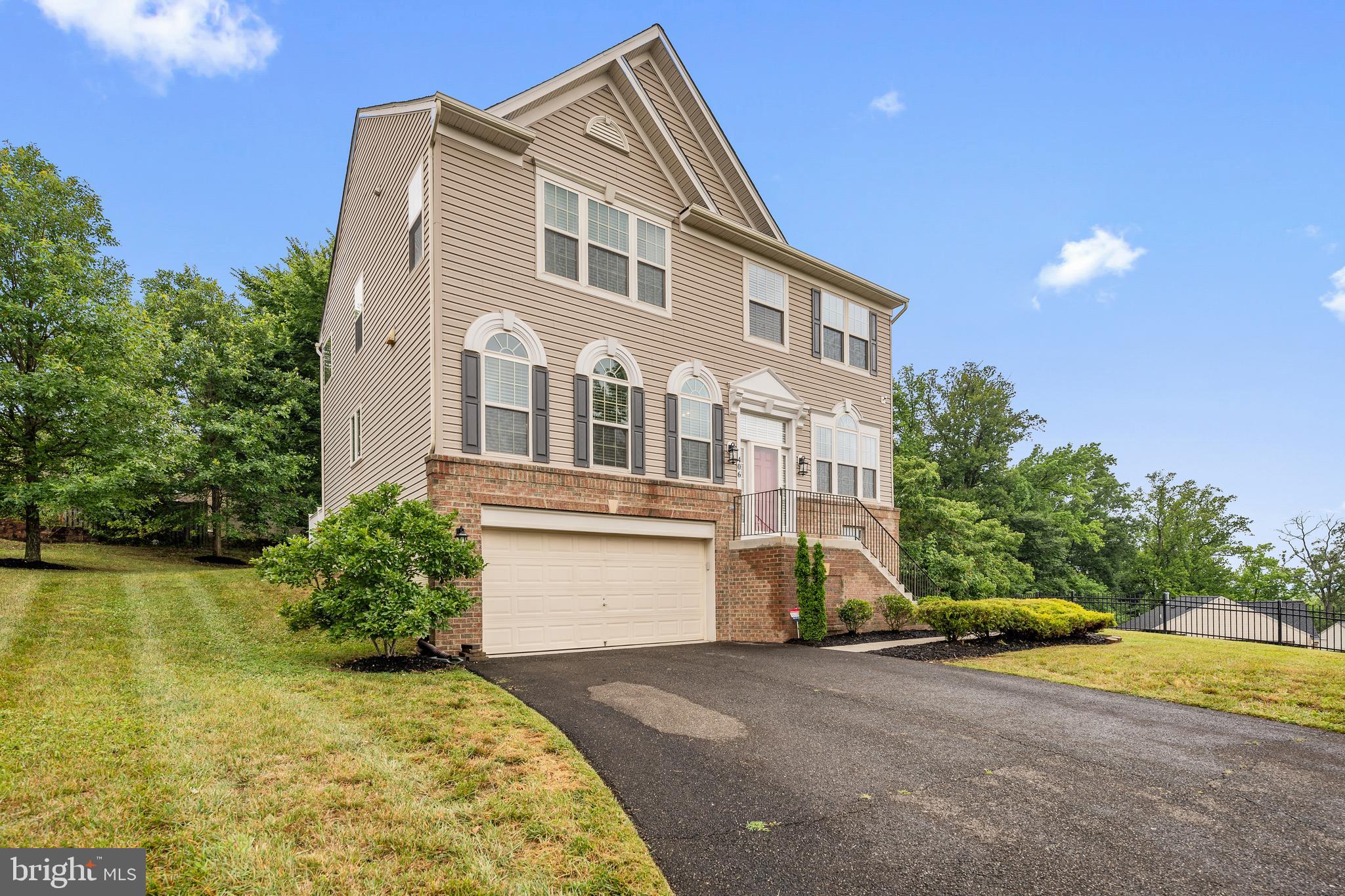 TANTALLON ON THE POTOMAC - Residential