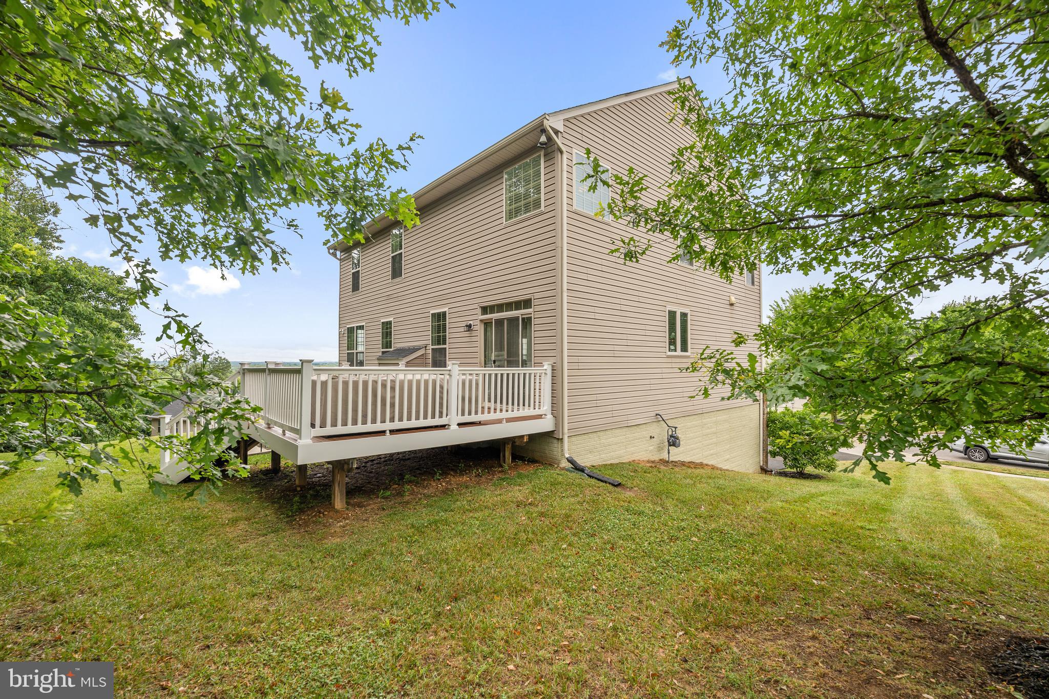 TANTALLON ON THE POTOMAC - Residential