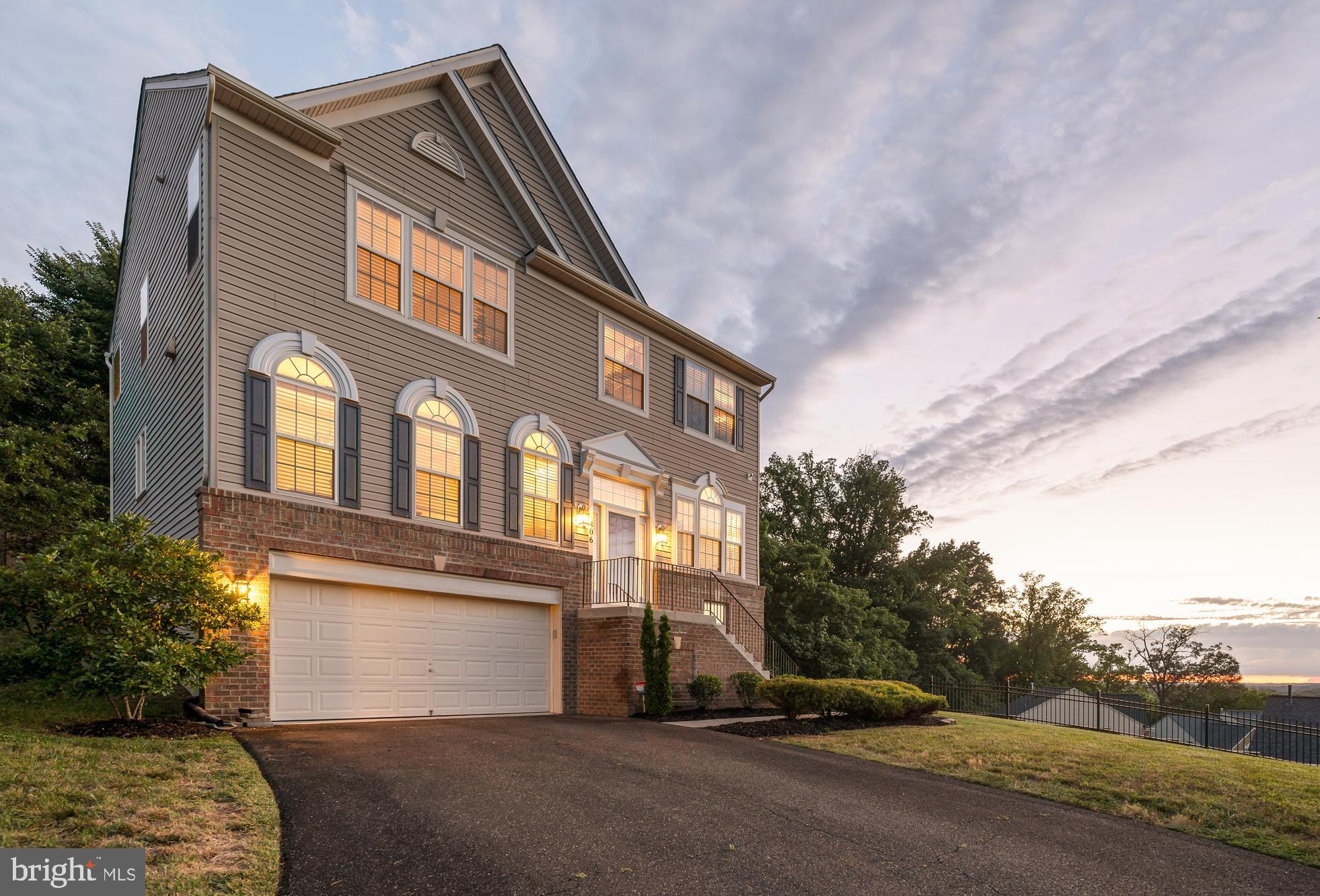 TANTALLON ON THE POTOMAC - Residential
