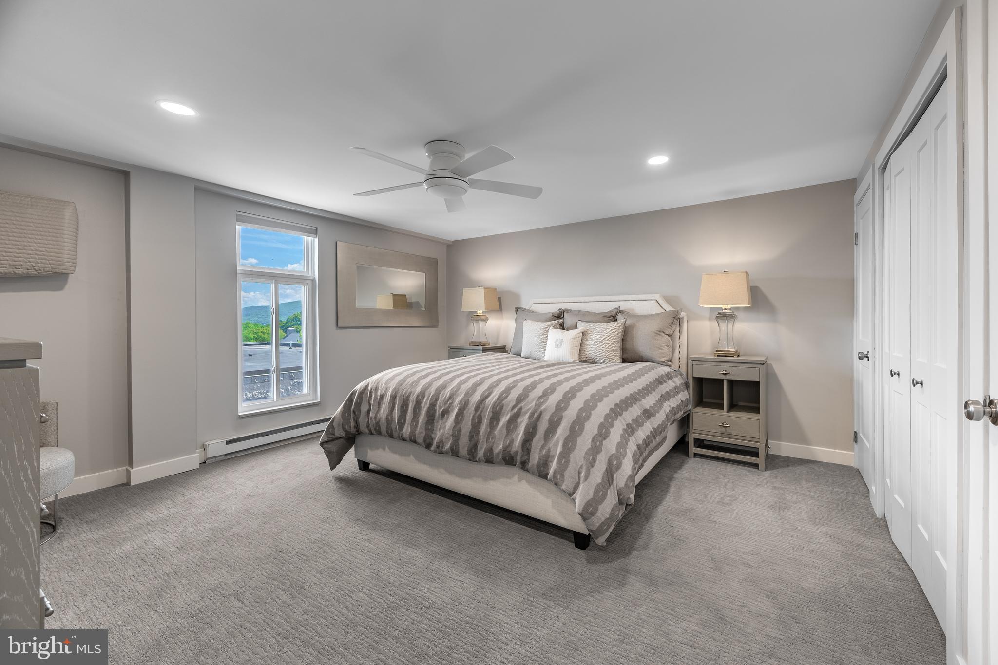 REGENCY SQUARE - Residential