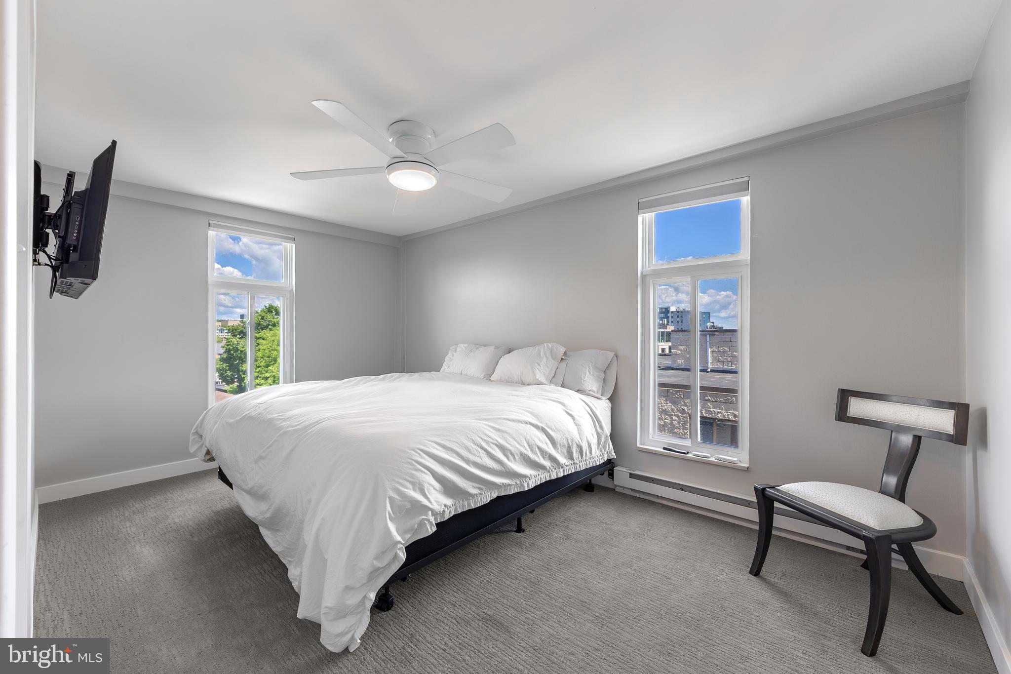 REGENCY SQUARE - Residential