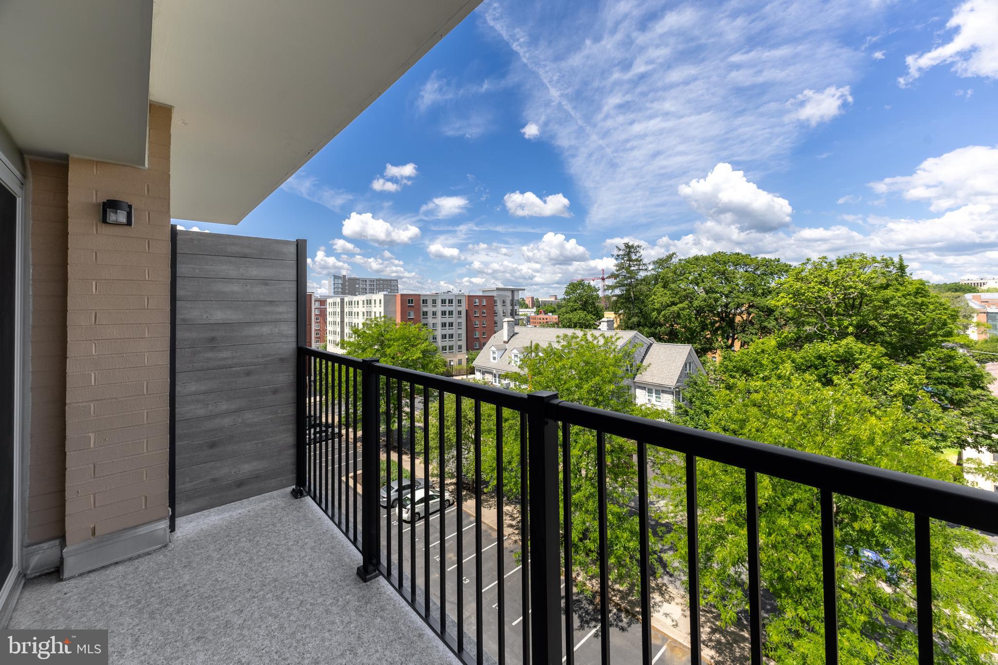 REGENCY SQUARE - Residential