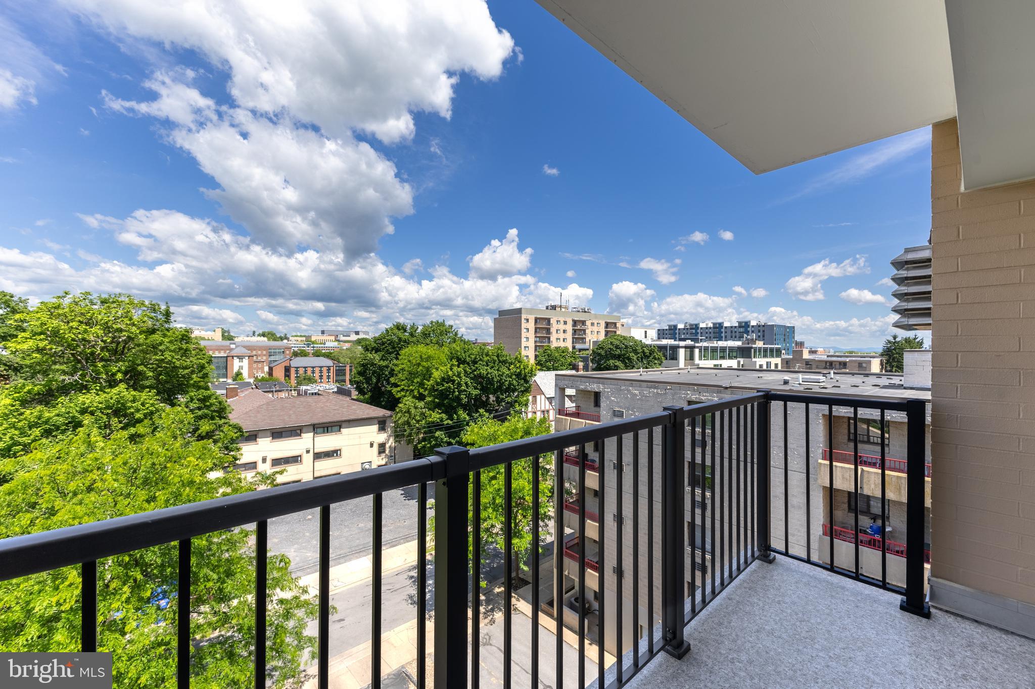 REGENCY SQUARE - Residential