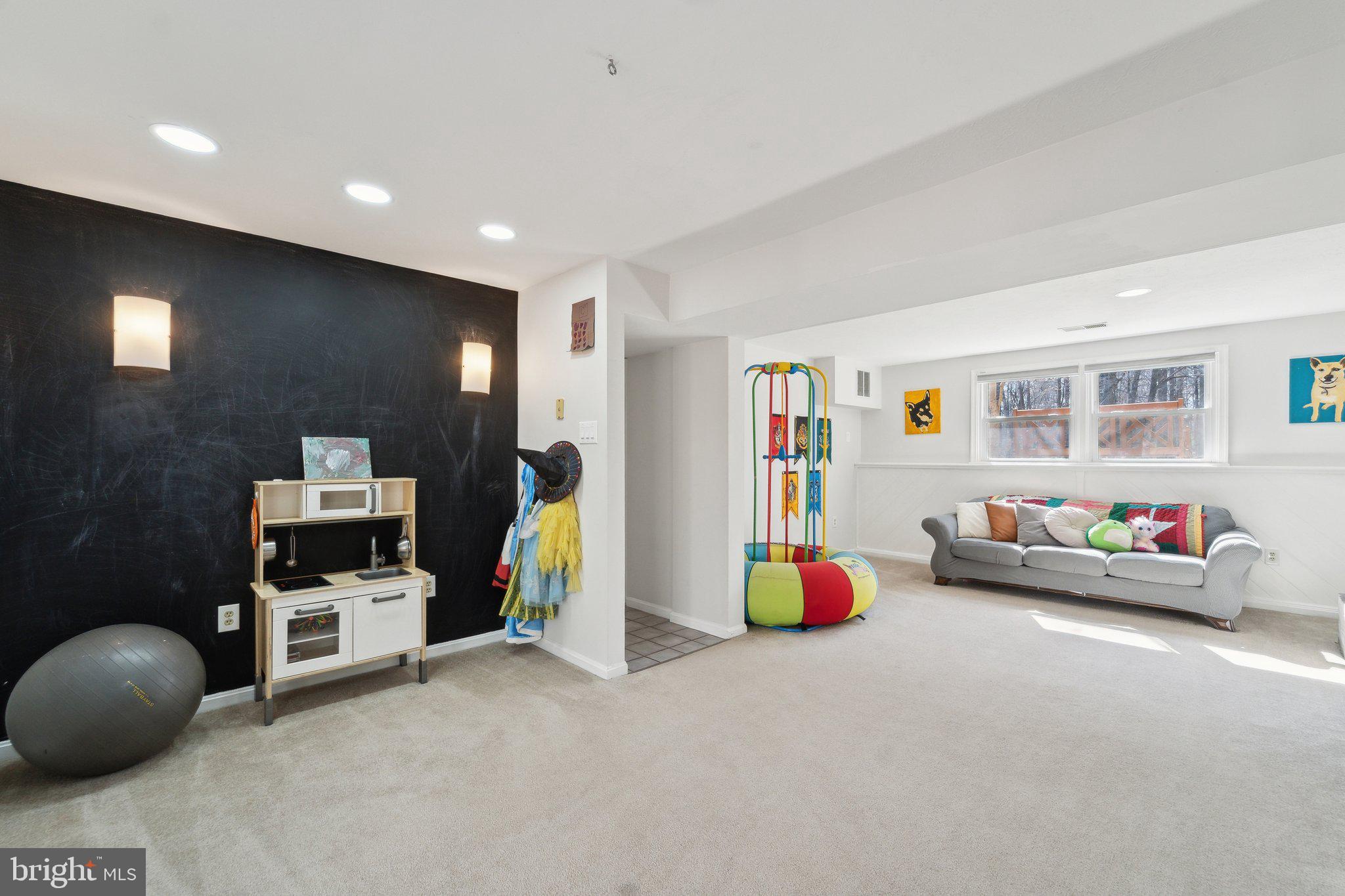 MOCKINGBIRD RIDGE - Residential