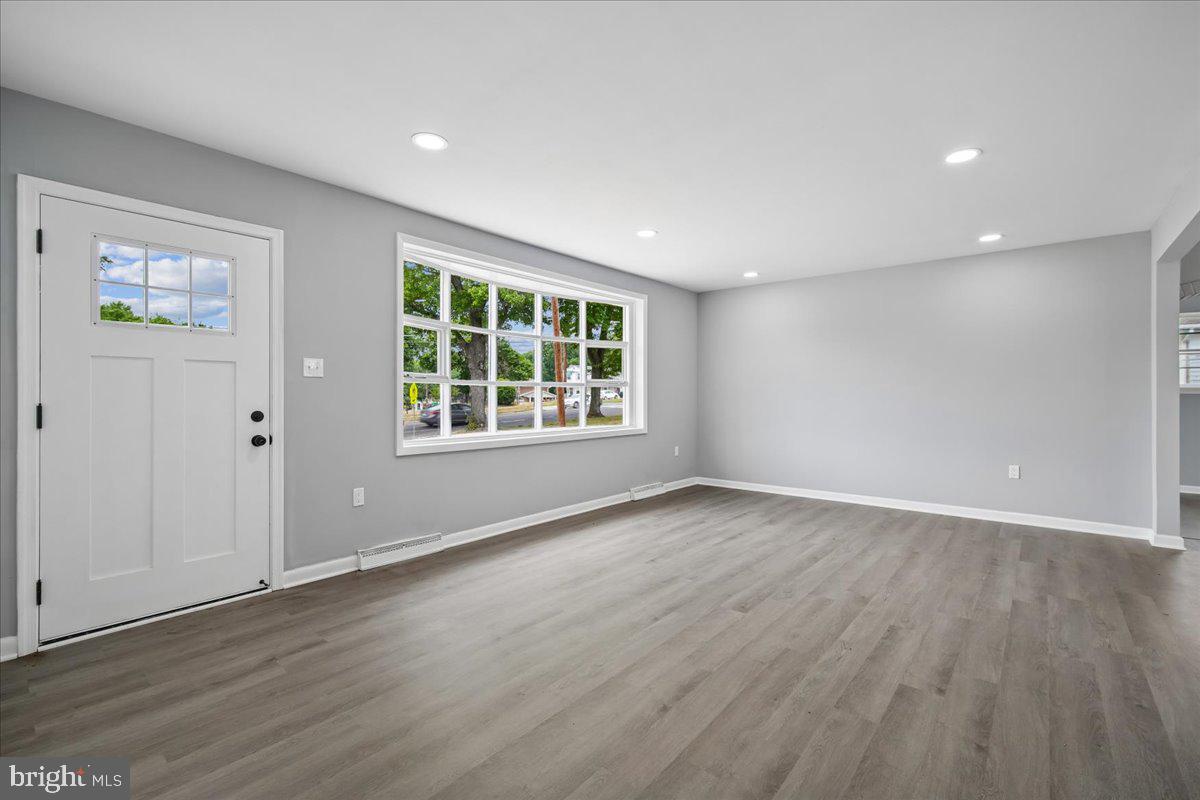 WOODBERRY FOREST - Residential