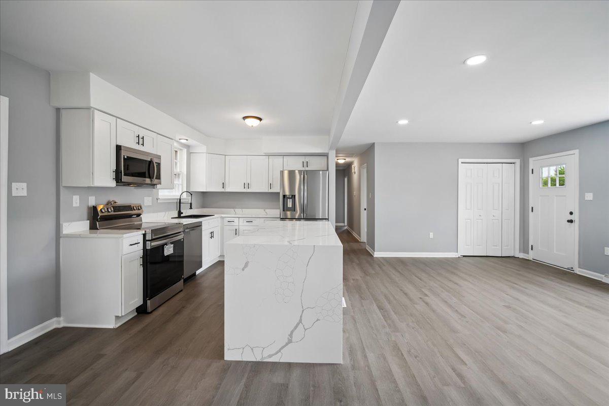 WOODBERRY FOREST - Residential