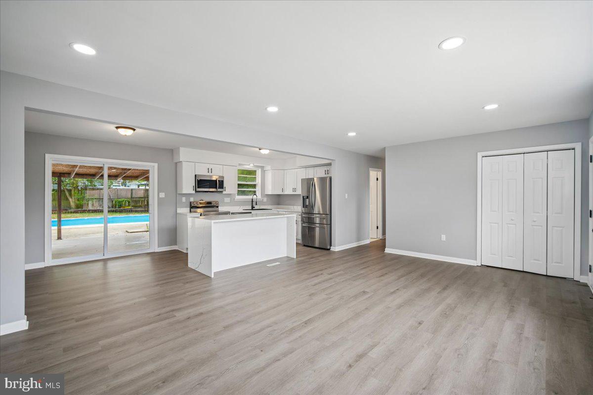 WOODBERRY FOREST - Residential