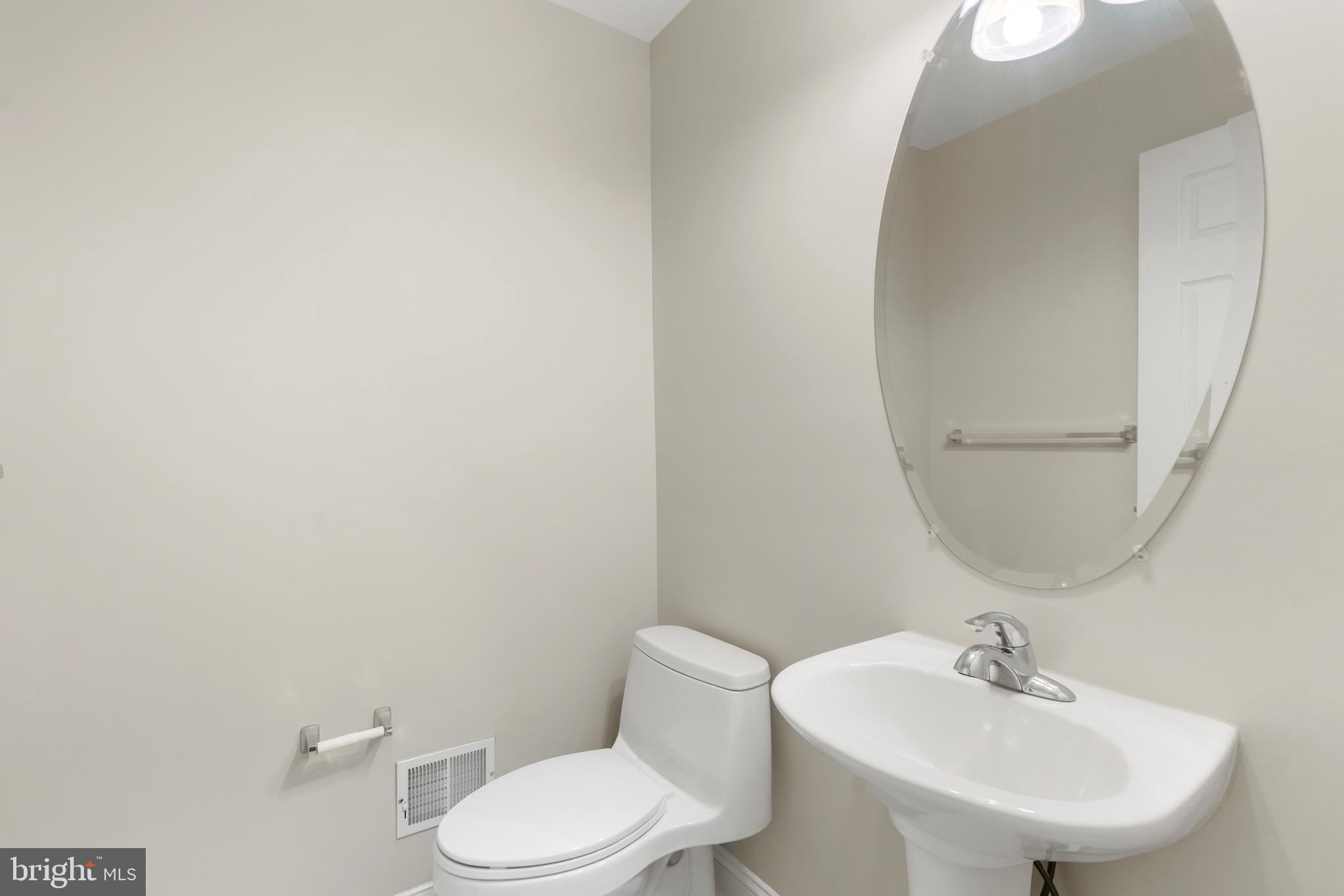 NORTHLAKE - Residential Lease