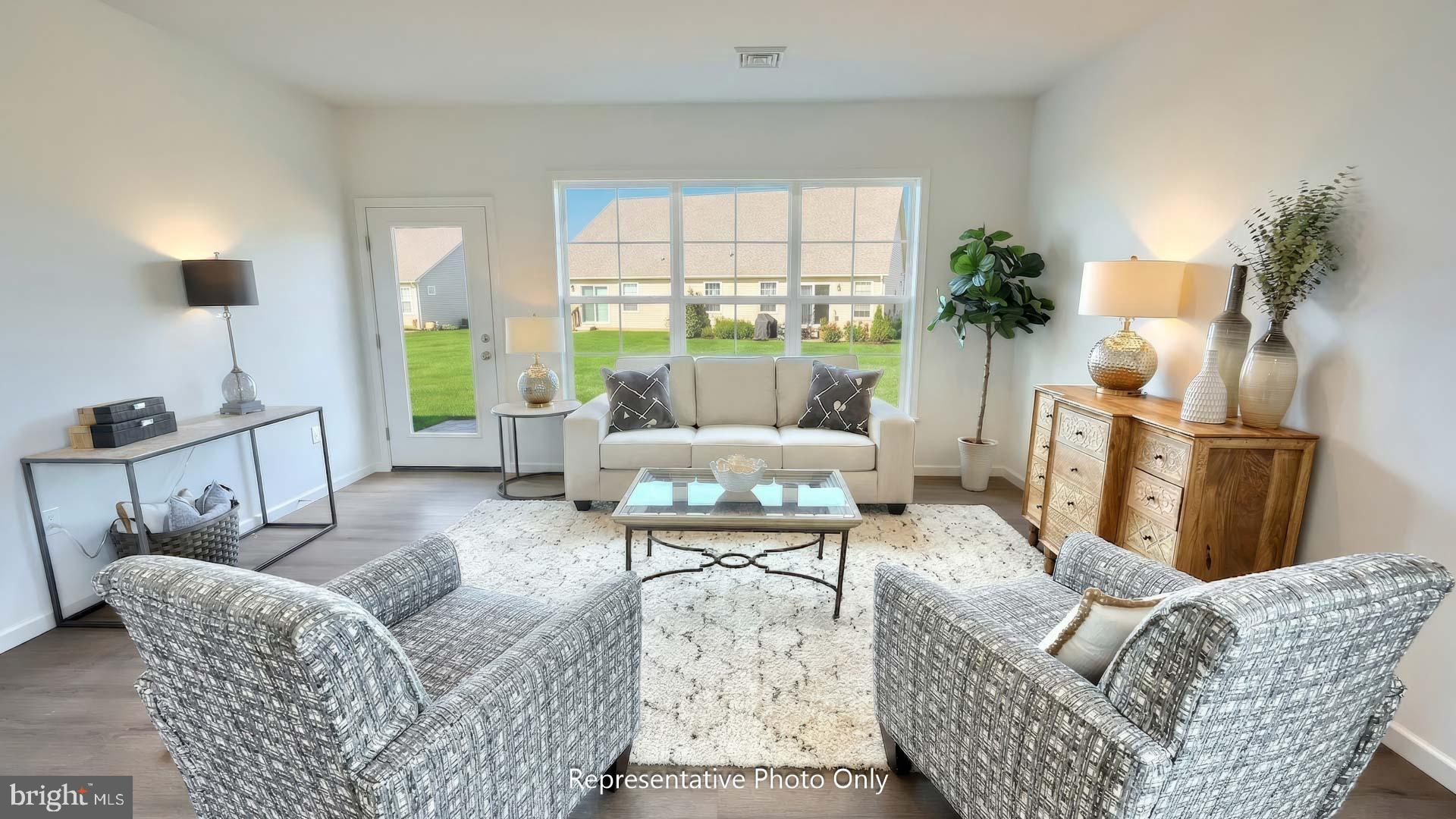 PARADISE VILLAGE - Residential