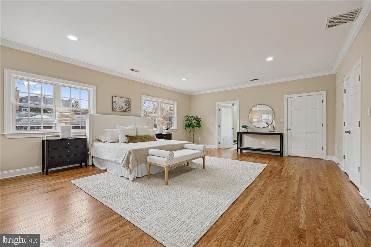 WEST CHEVY CHASE HEIGHTS - Residential