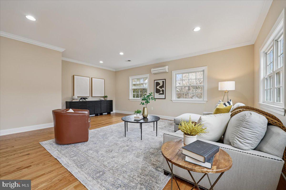 WEST CHEVY CHASE HEIGHTS - Residential