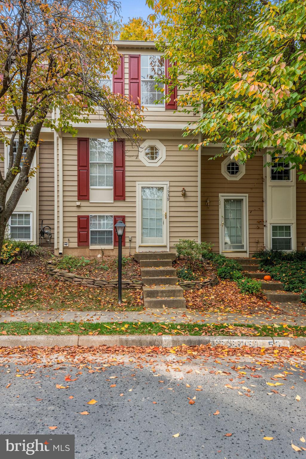 WOODCREST CLUSTER - Residential Lease