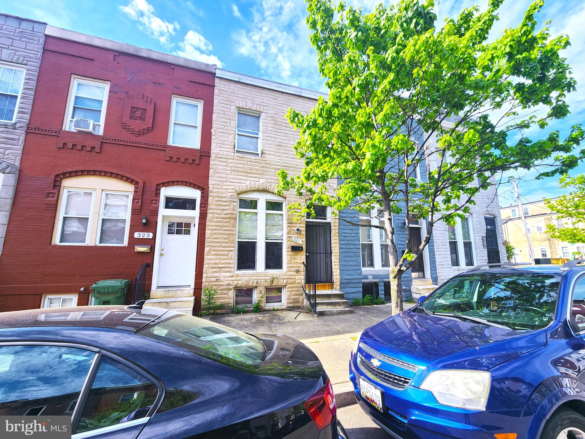 POST AUCTION - Make an offer, buy it now!
 Deposit: $15,000.

This two-story townhouse is located in the Barclay neighborhood of Baltimore City. Residents can enjoy the nearby attractions such as the University of Baltimore and Johns Hopkins University. The property is rented. Major traffic routes in the vicinity include Greenmount Avenue and North Avenue, providing access to downtown Baltimore and surrounding areas.