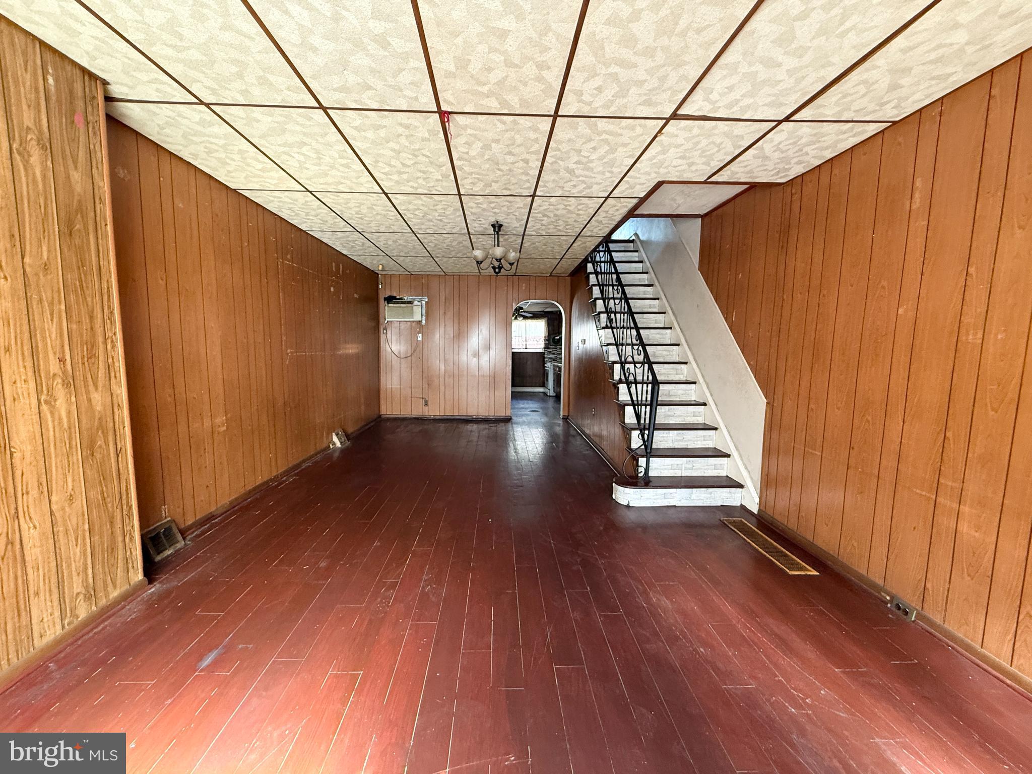 LOWER MOYAMENSING - Residential