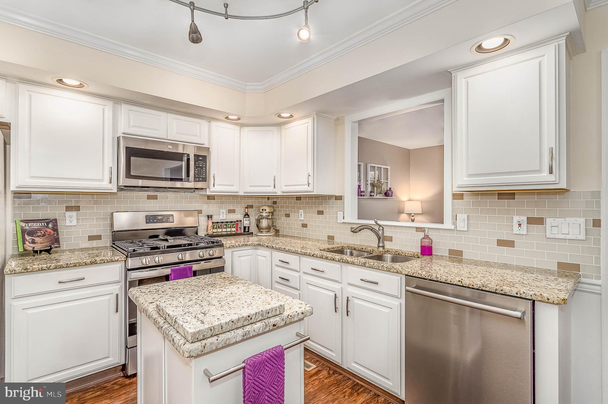 SOUTH FIELD CROSSING - Residential