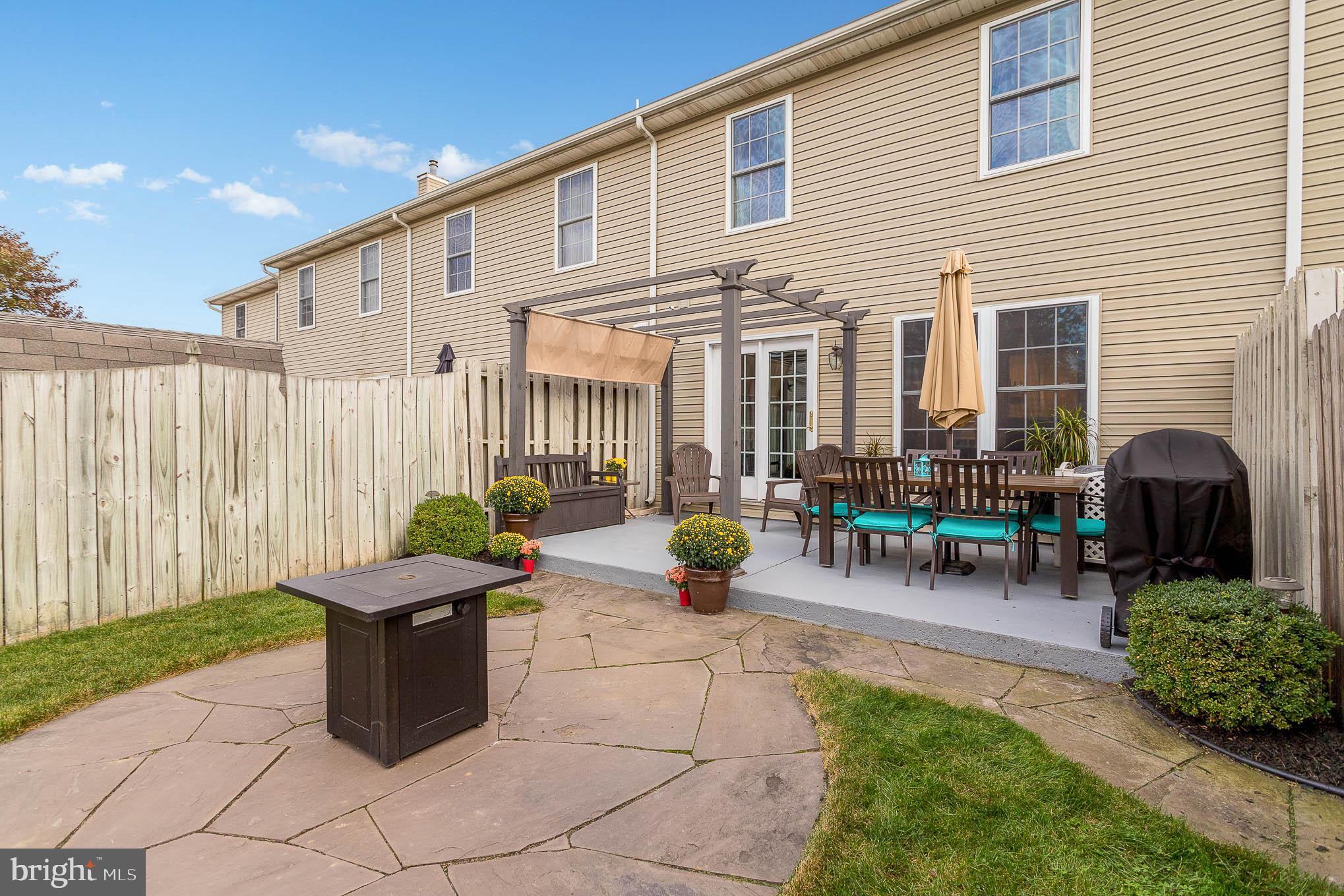SOUTH FIELD CROSSING - Residential