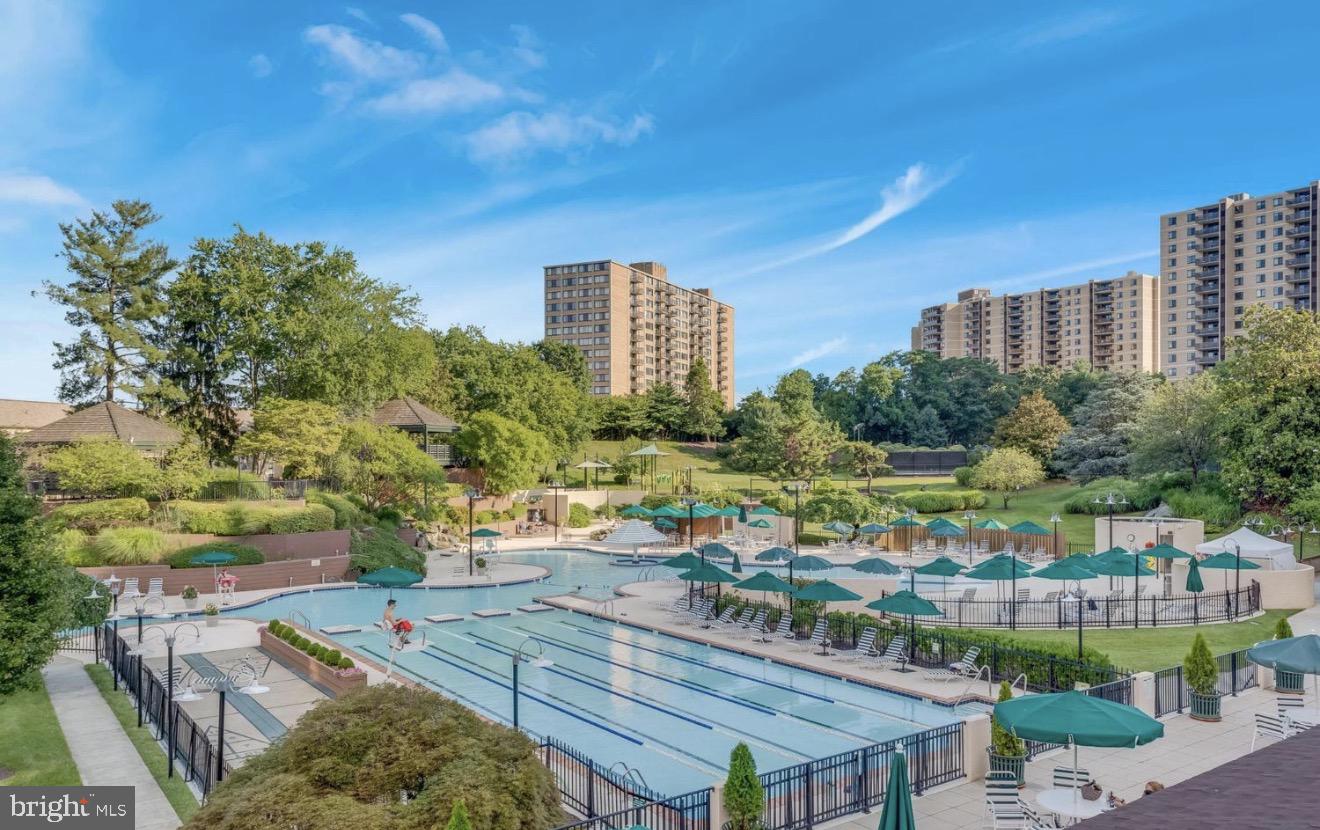 WATERGATE AT LANDMARK - Residential